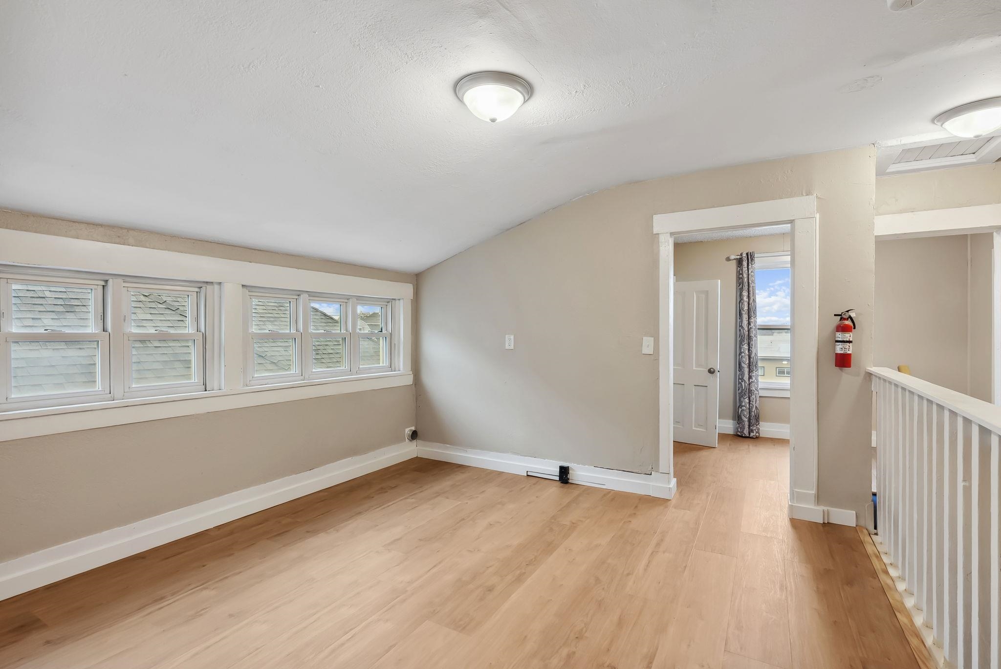 1904 W Gardner Ave - Photo 19