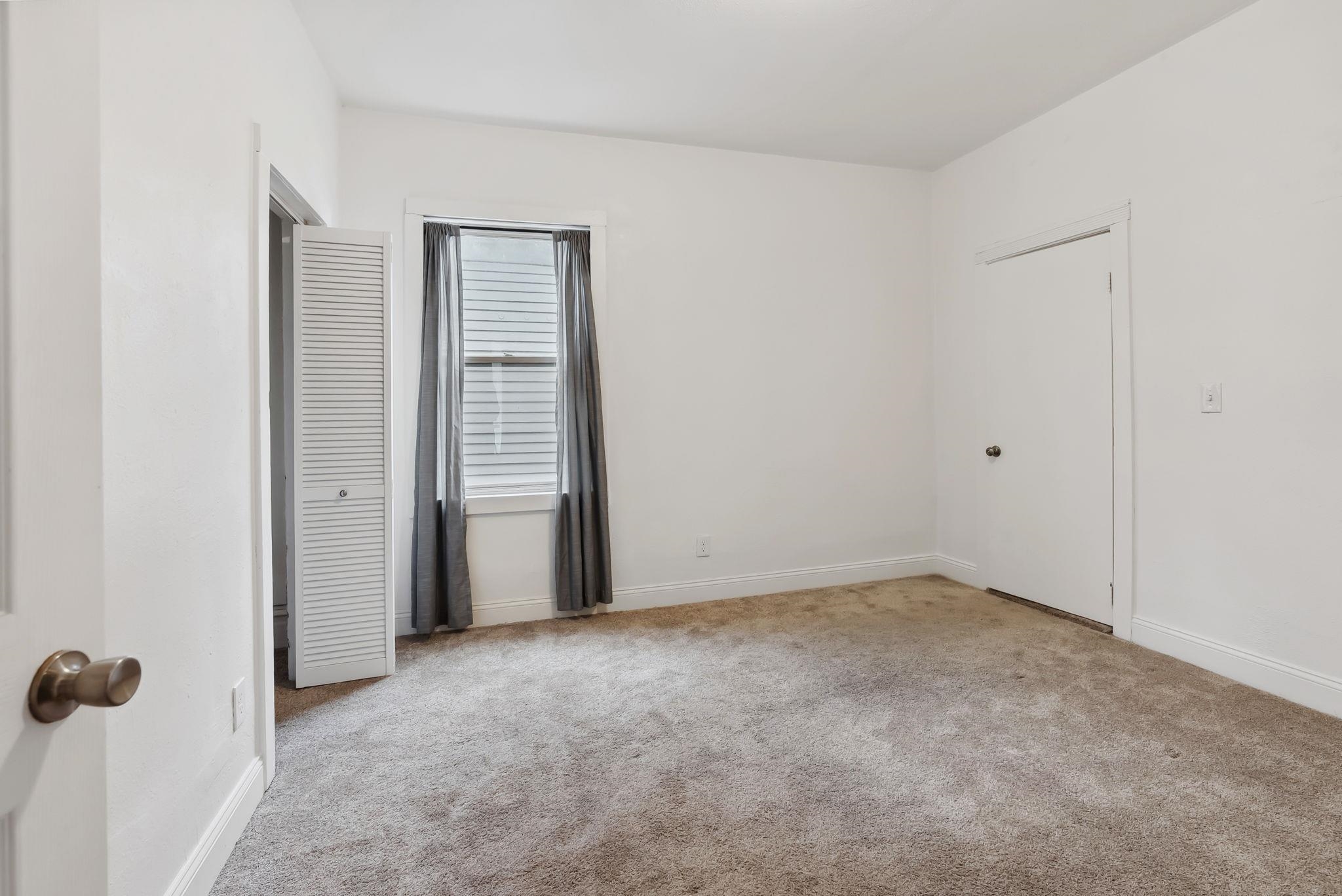 1904 W Gardner Ave - Photo 24