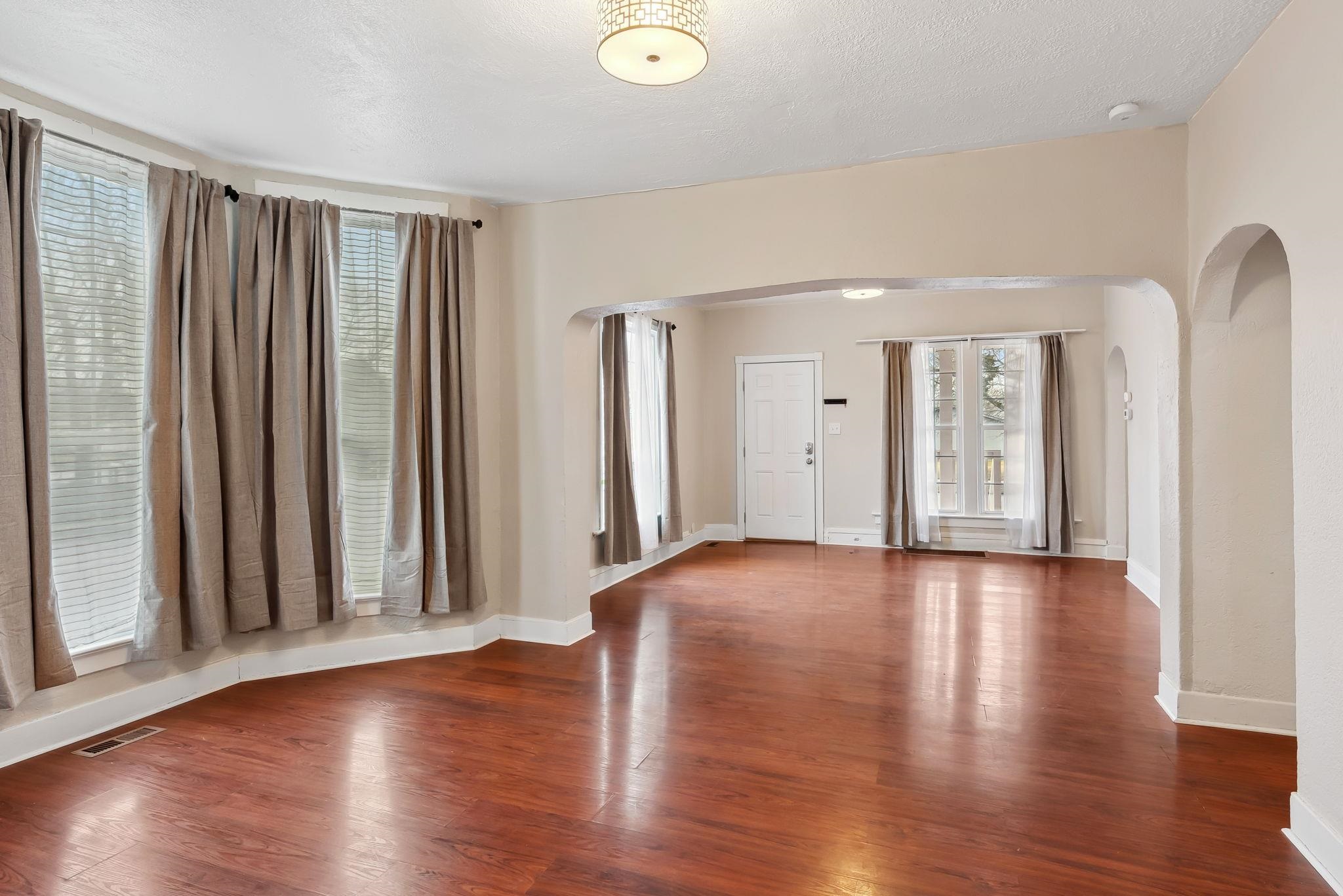 1904 W Gardner Ave - Photo 4