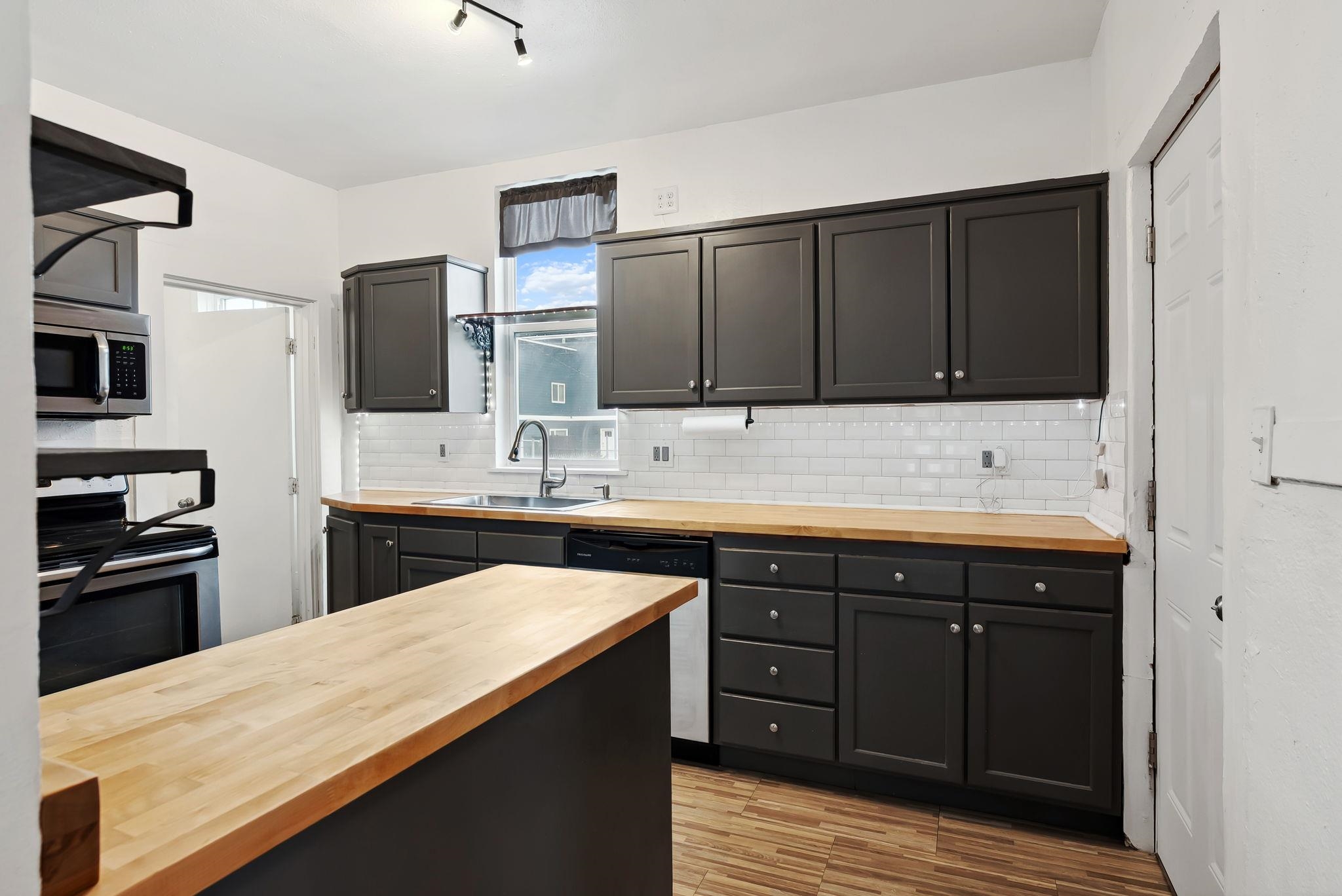 1904 W Gardner Ave - Photo 6