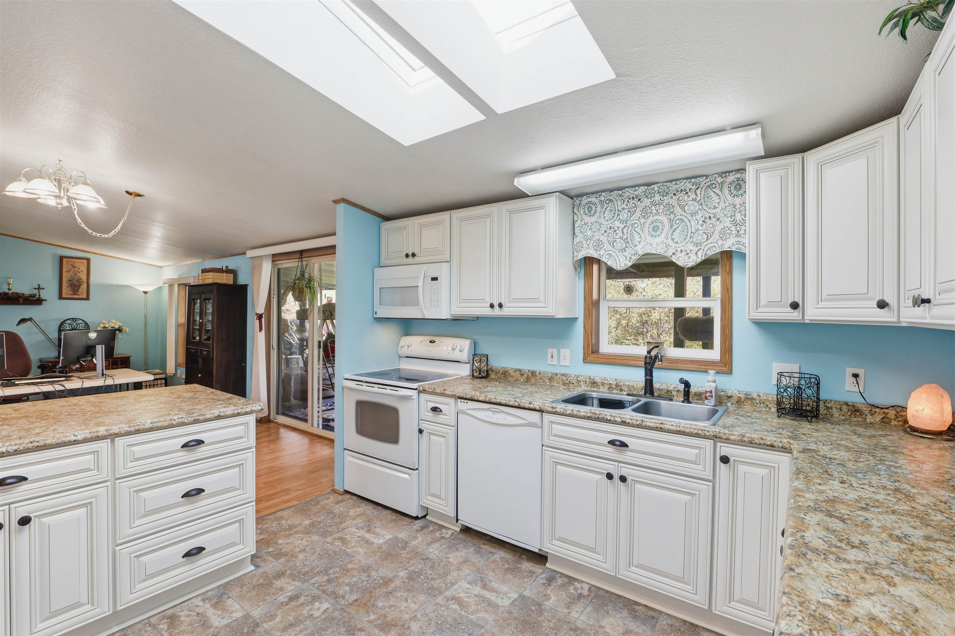 4325 E Jean Ave - Photo 11
