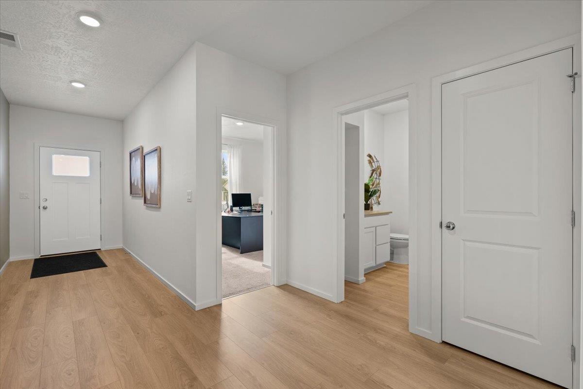 414 N Arcadia Ave - Photo 3