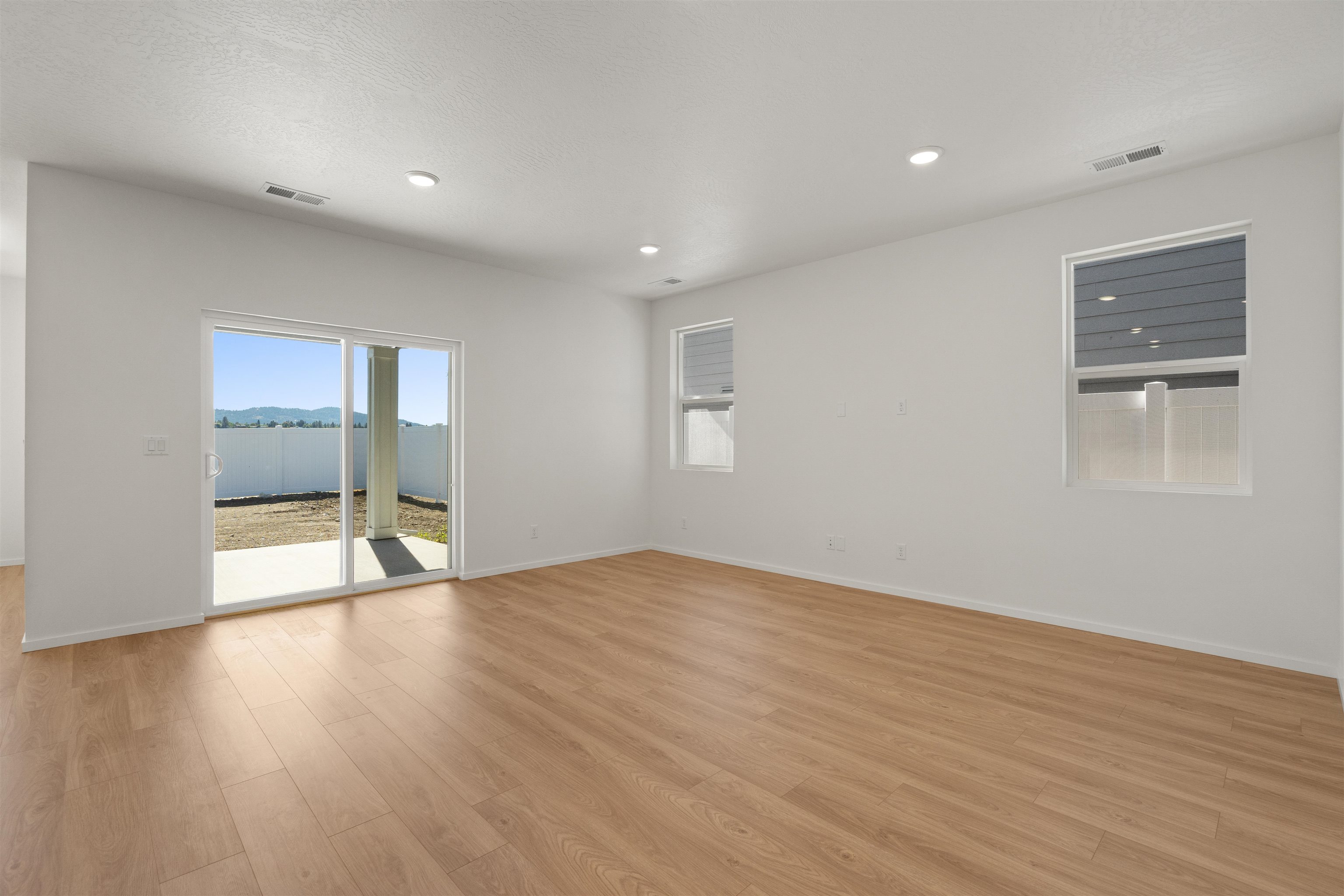 410 N ARCADIA Ave - Photo 6