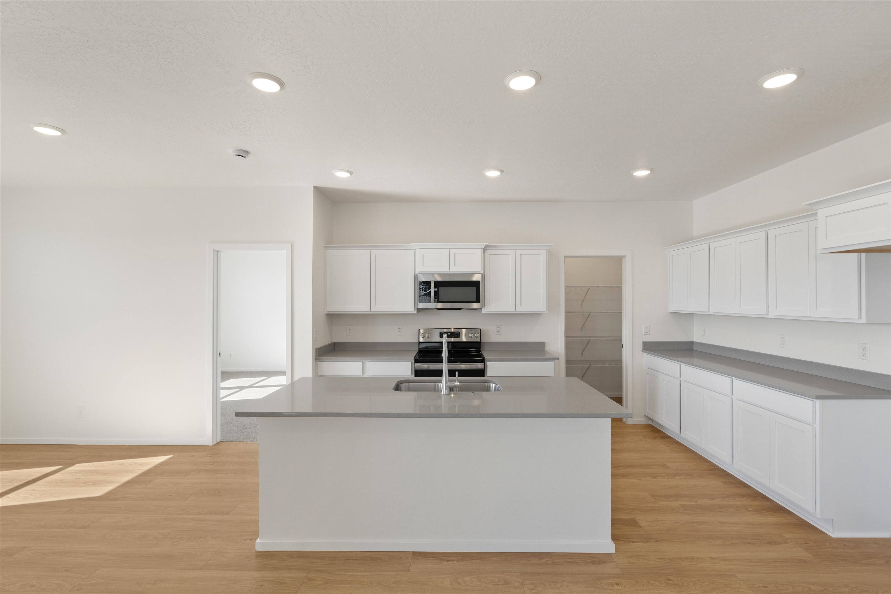 410 N ARCADIA Ave - Photo 10