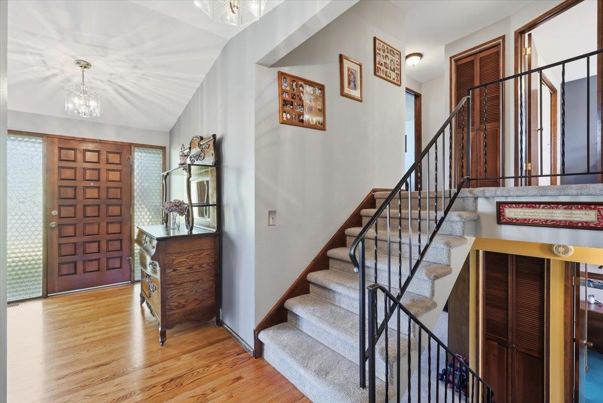 111 N Wright Blvd - Photo 5