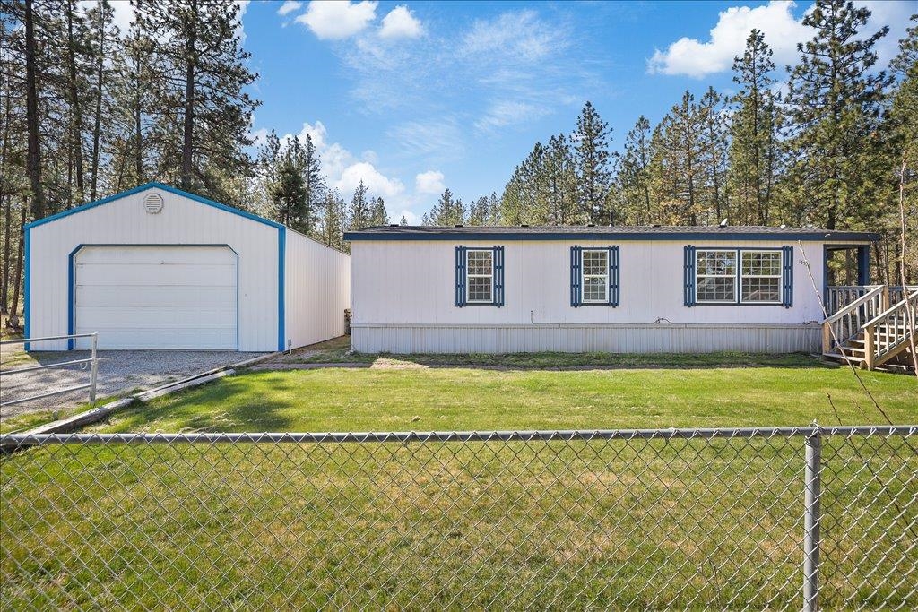 15521 W Charles Rd - Photo 2