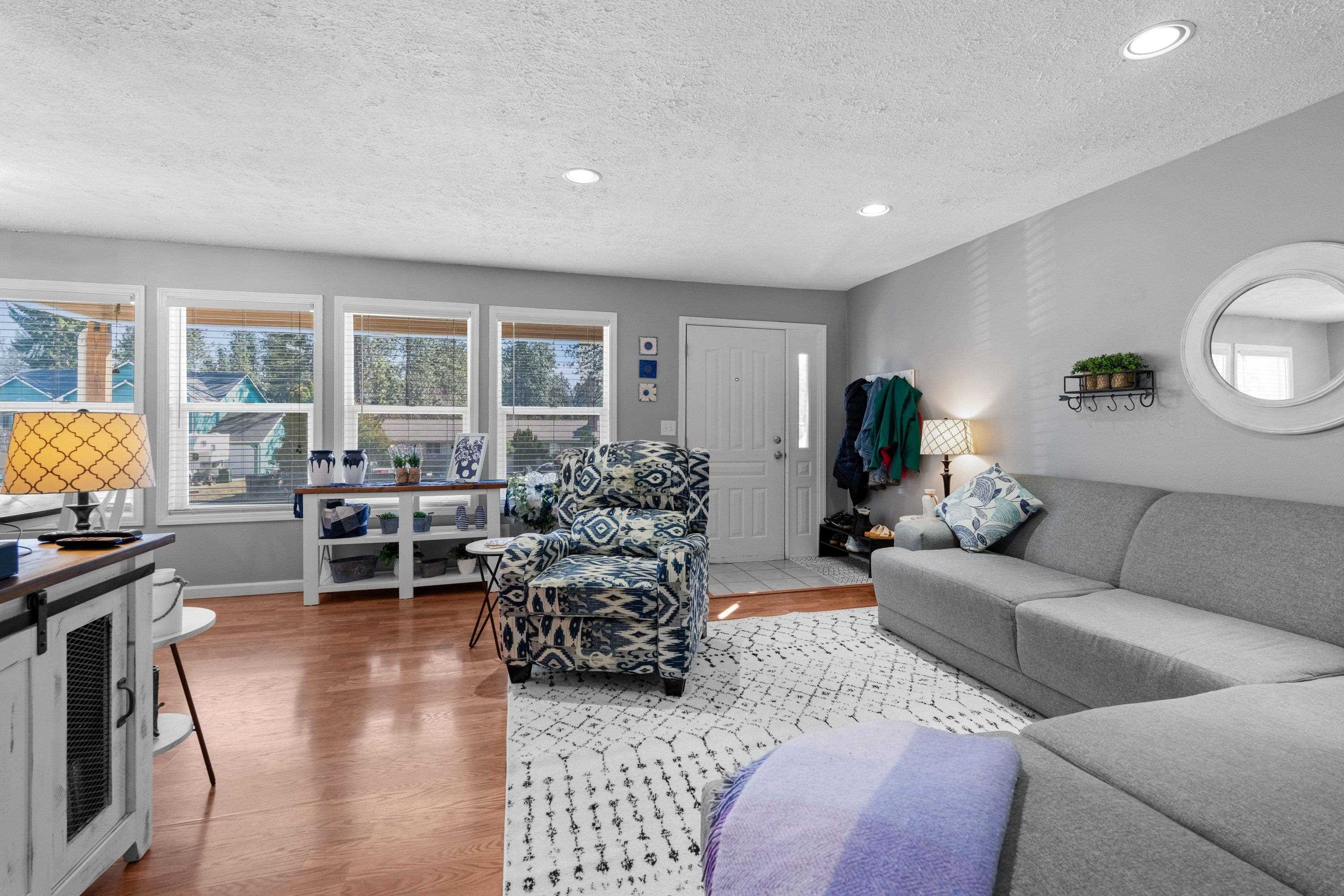 11119 E 17th Ave - Photo 8