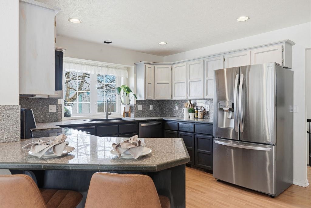712 Montague Dr - Photo 10