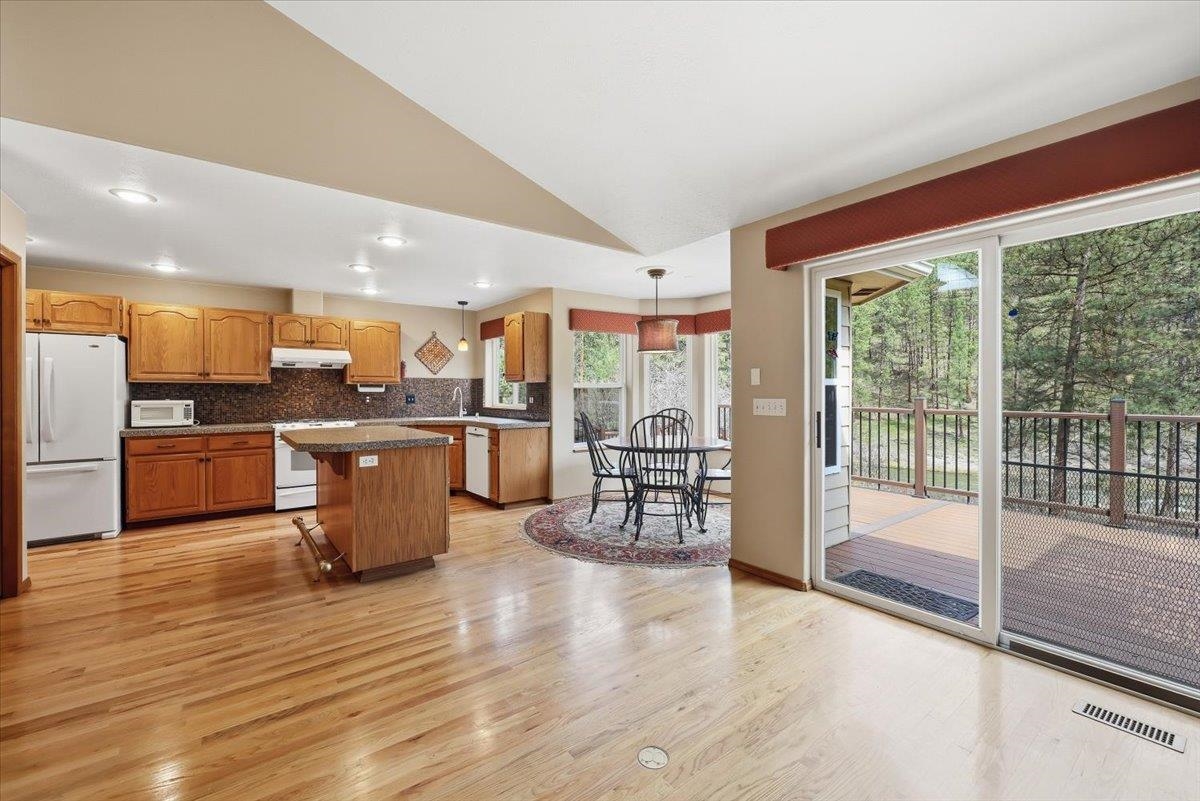 619 E Martingale Ct - Photo 16