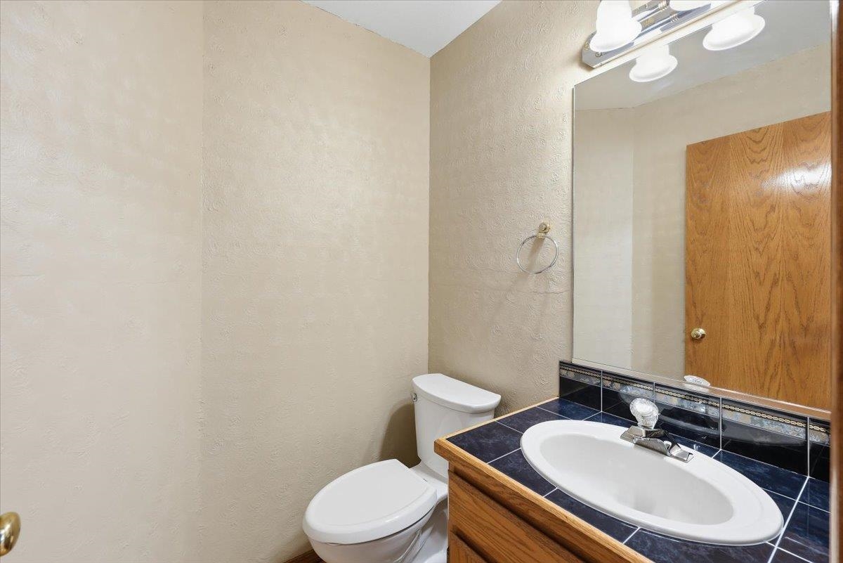 619 E Martingale Ct - Photo 22