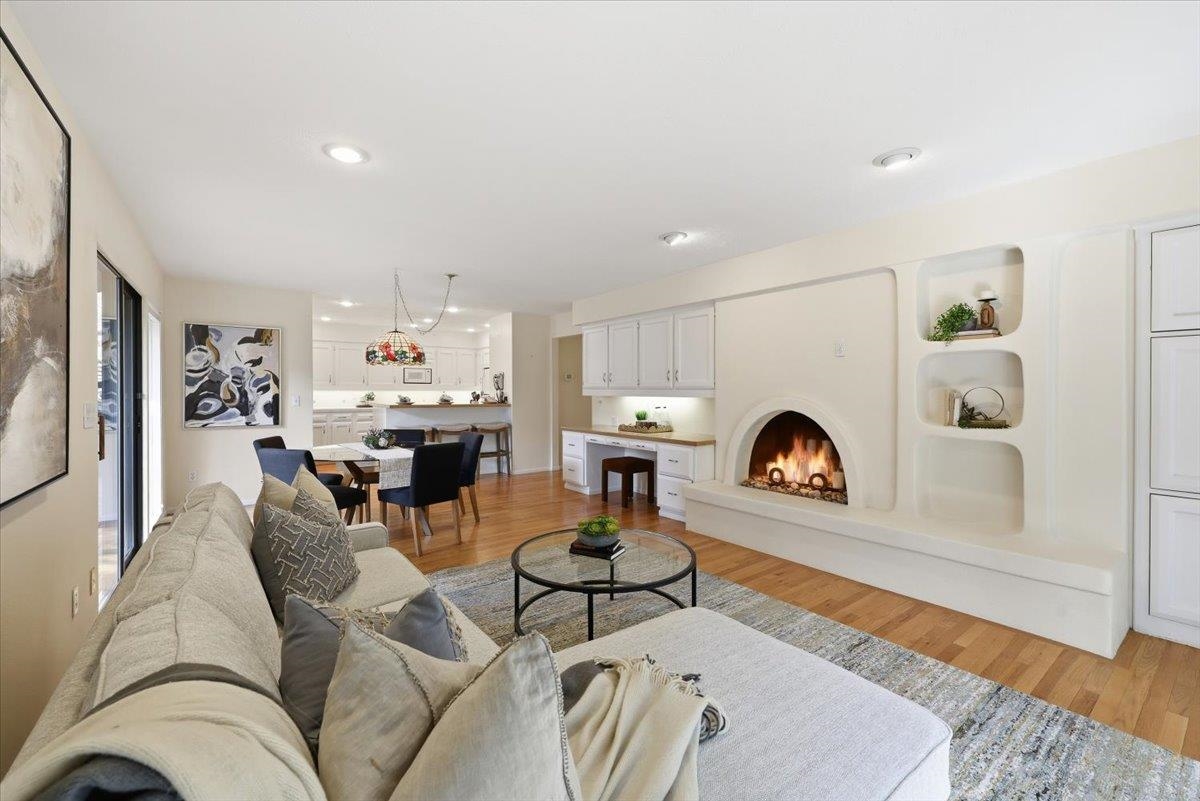 1226 E Christmas Tree Ln - Photo 15