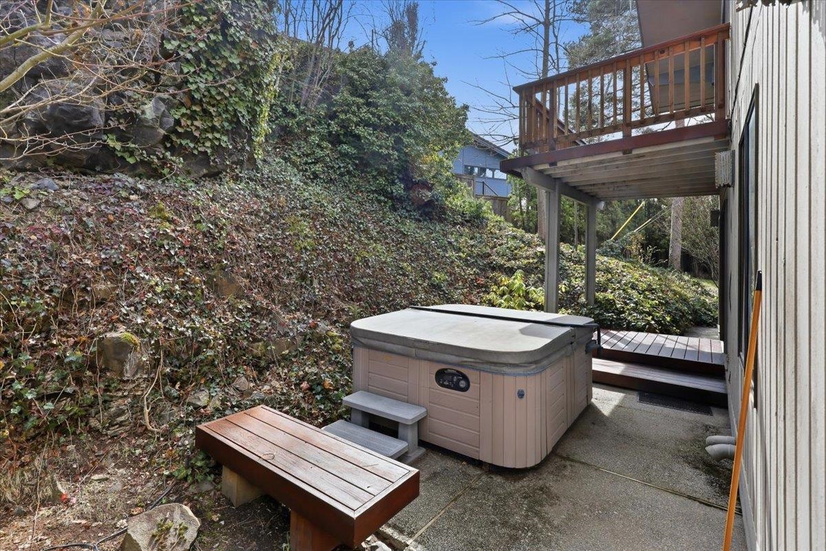 1226 E Christmas Tree Ln - Photo 44