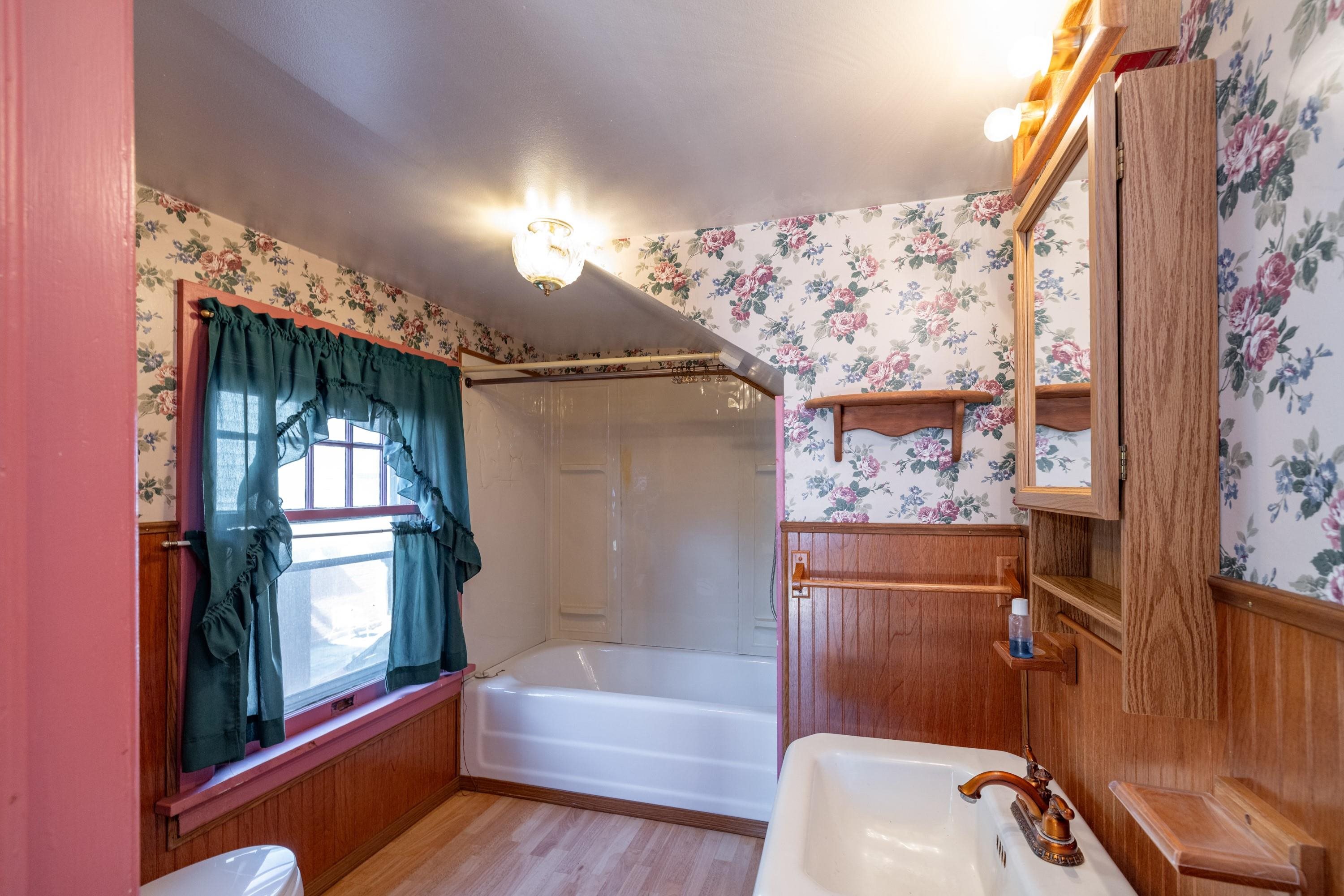 1219 W 9th Ave - Photo 11