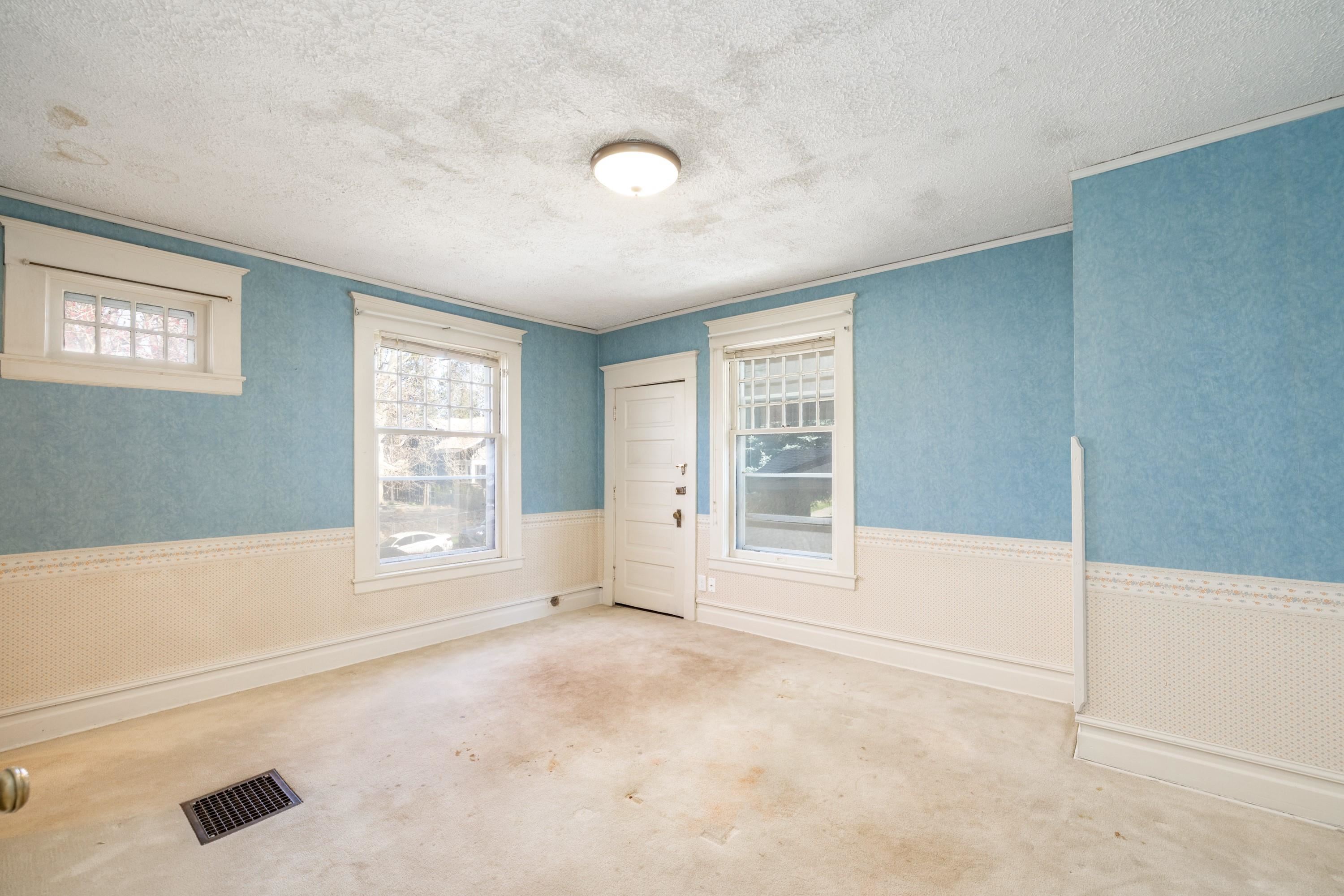 1219 W 9th Ave - Photo 18