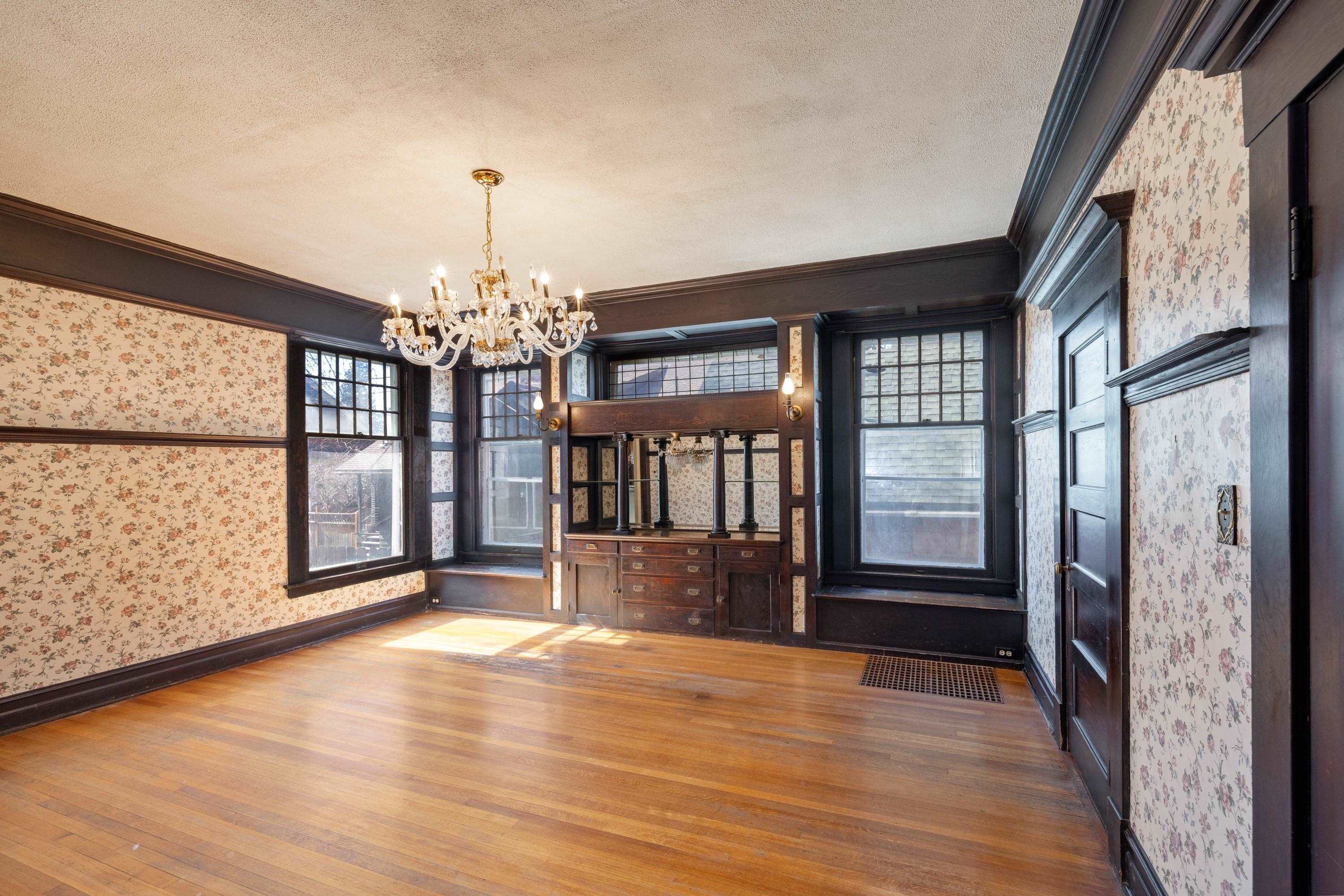 1219 W 9th Ave - Photo 9