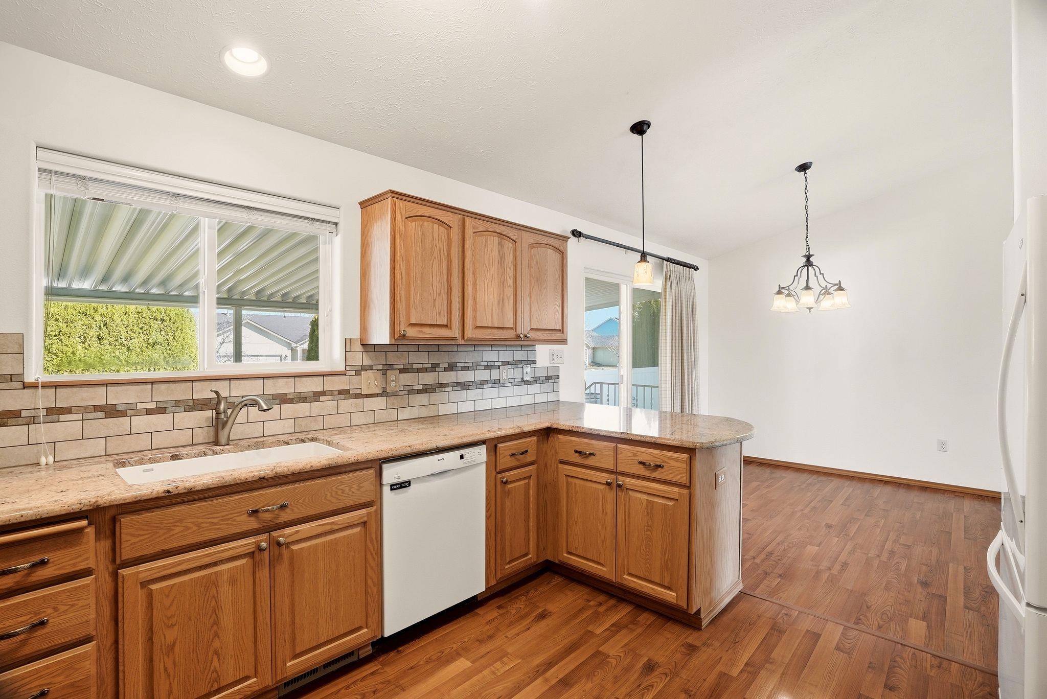 1703 E Grassland Ct - Photo 12