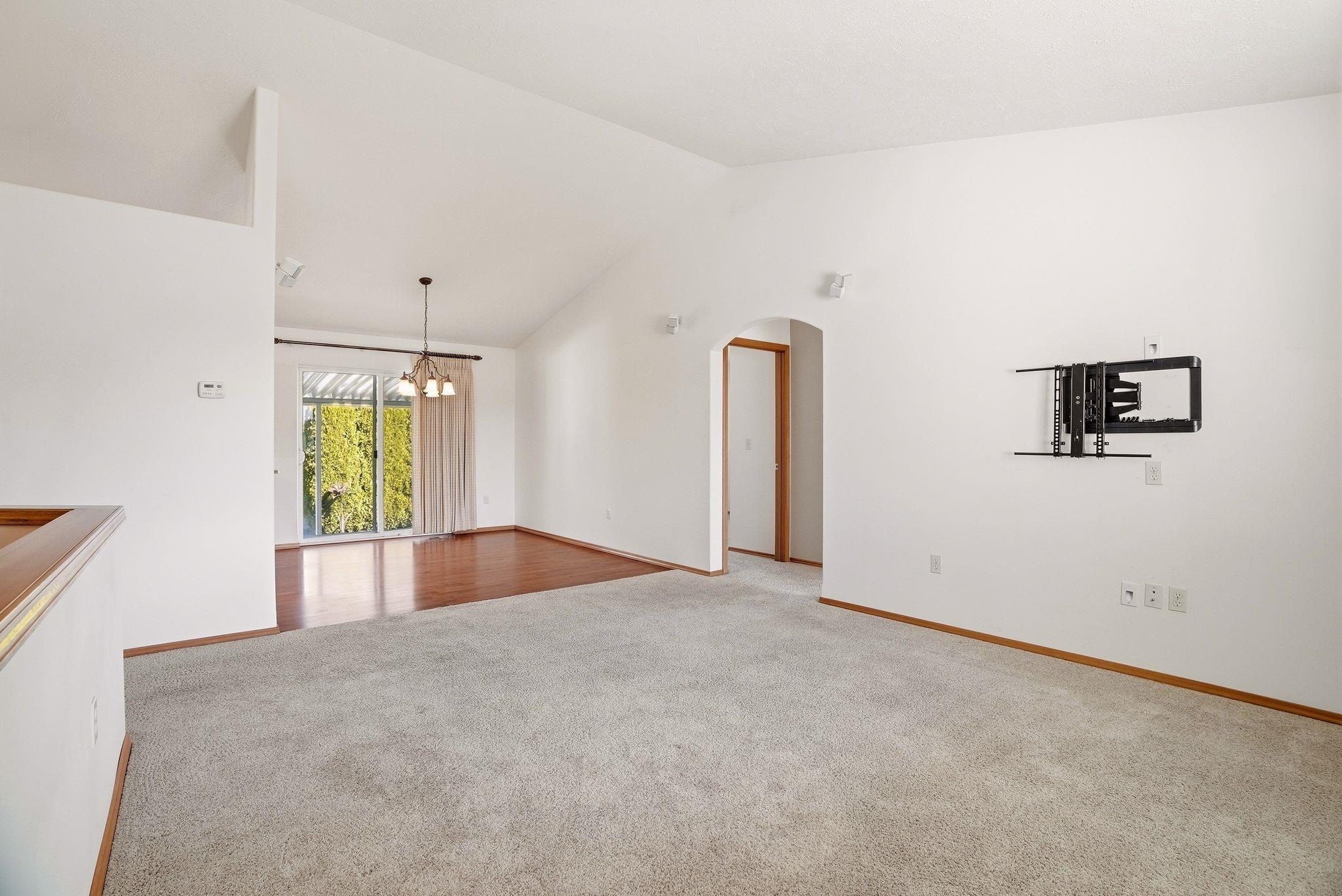 1703 E Grassland Ct - Photo 4