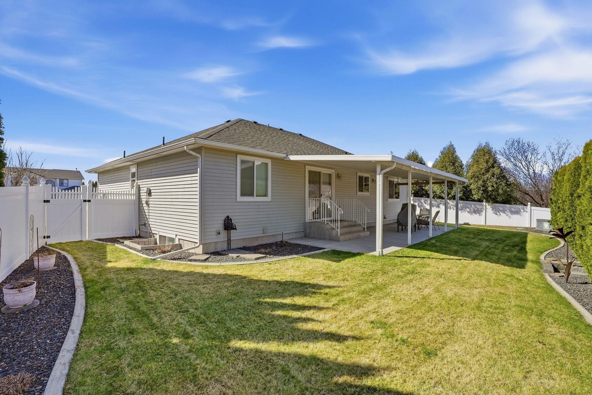 1703 E Grassland Ct - Photo 32