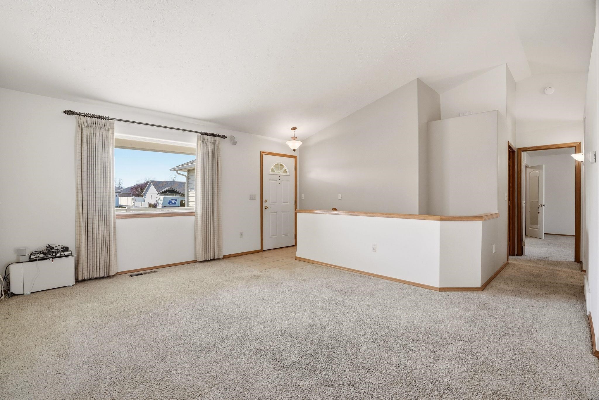 1703 E Grassland Ct - Photo 6
