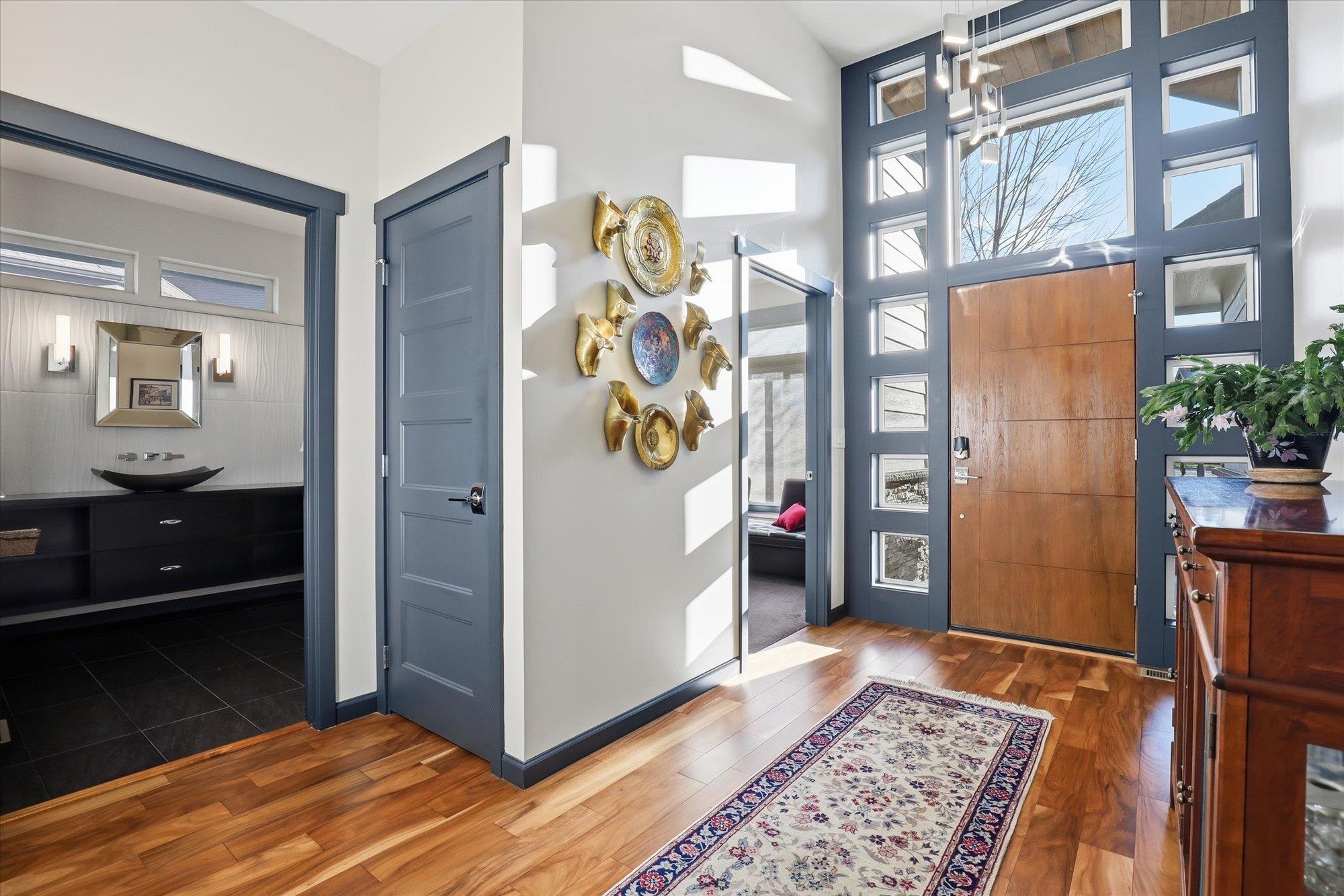 2121 E Cherrytree Ln - Photo 3