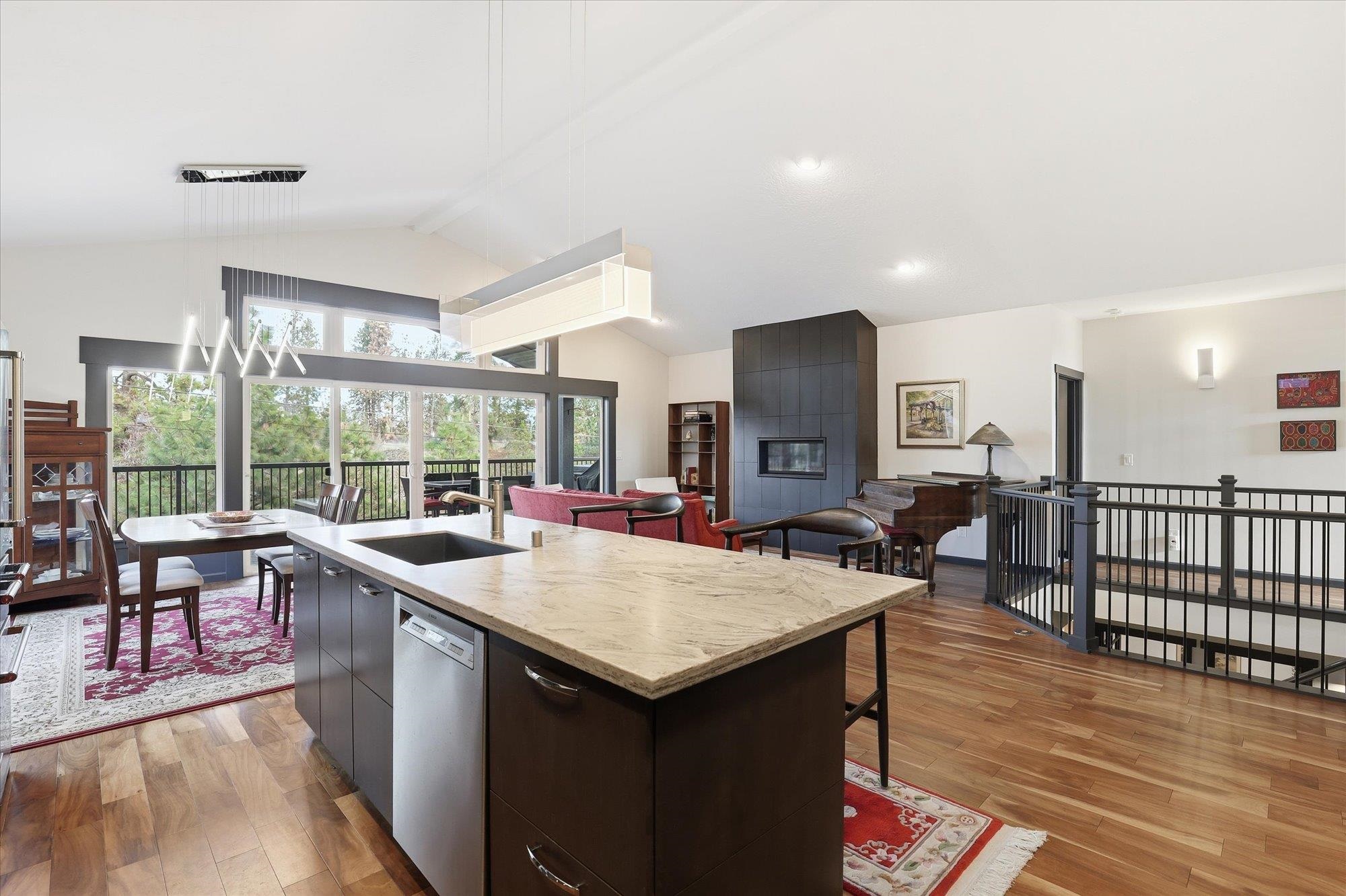 2121 E Cherrytree Ln - Photo 9