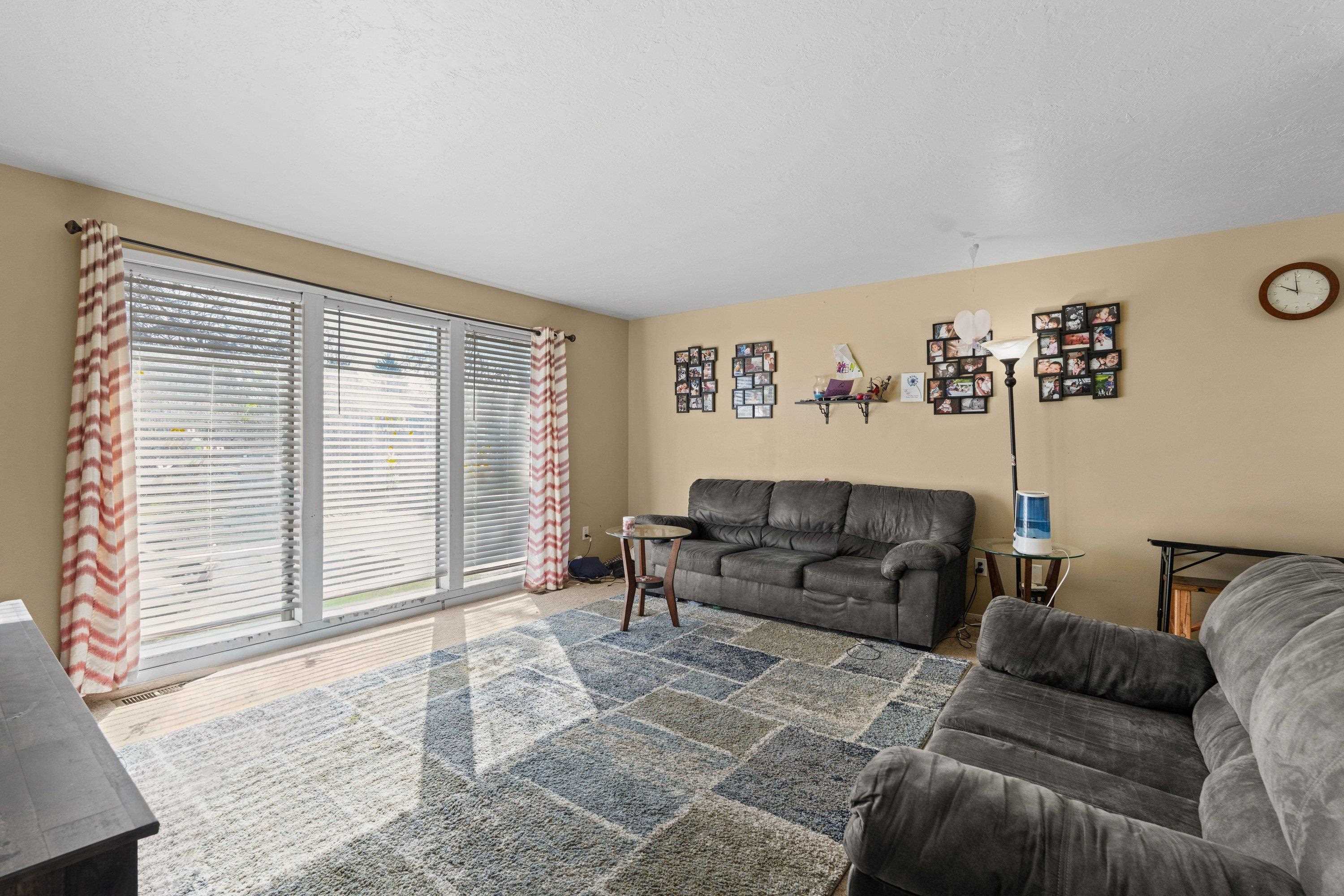 902 S Calvin Rd - Photo 3