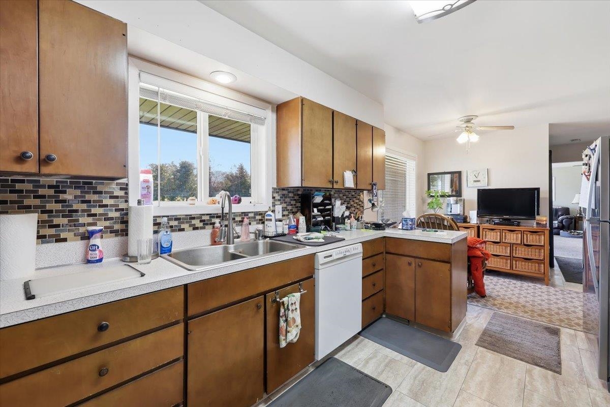 319 N Molter Rd - Photo 11