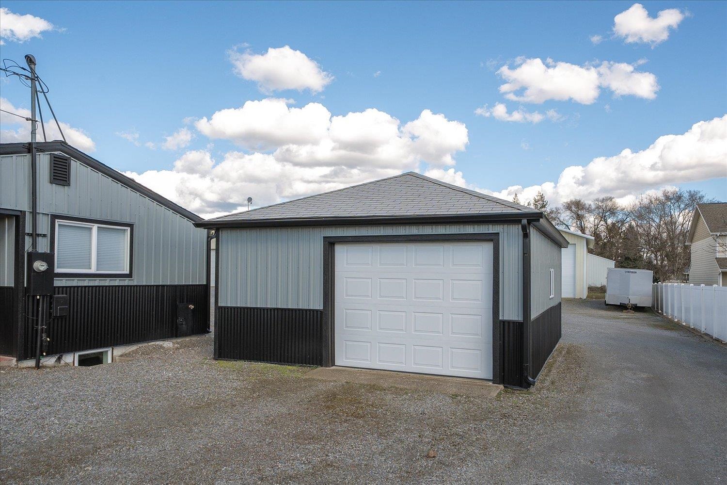 4018 N Argonne Rd - Photo 45