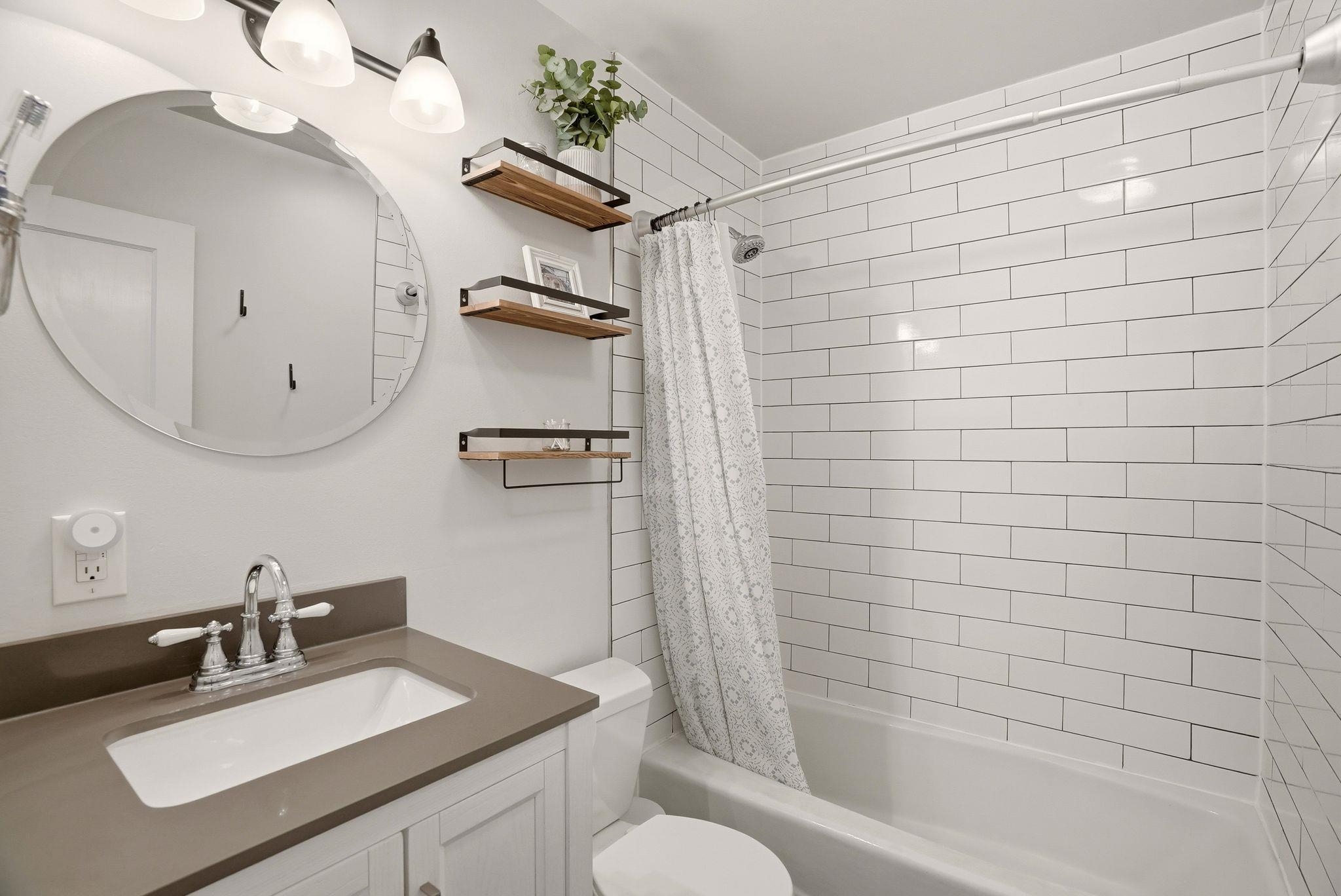 925 E Thurston Ave - Photo 22