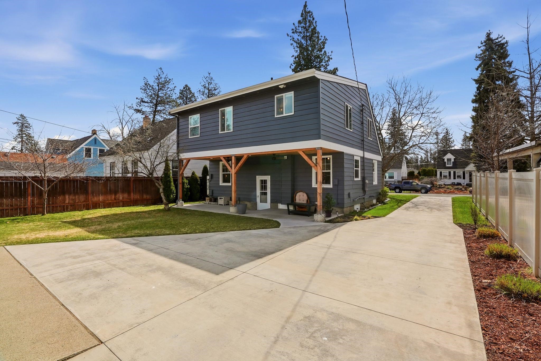 925 E Thurston Ave - Photo 31