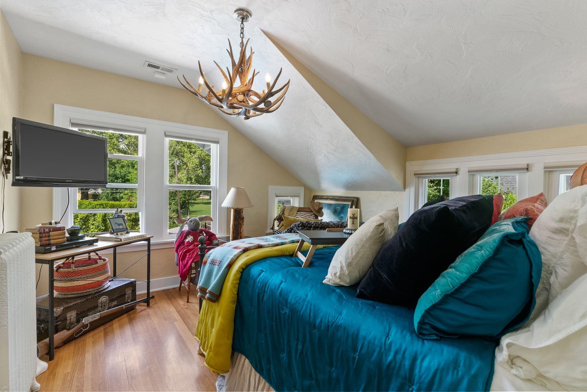514 W 19th Ave - Photo 34