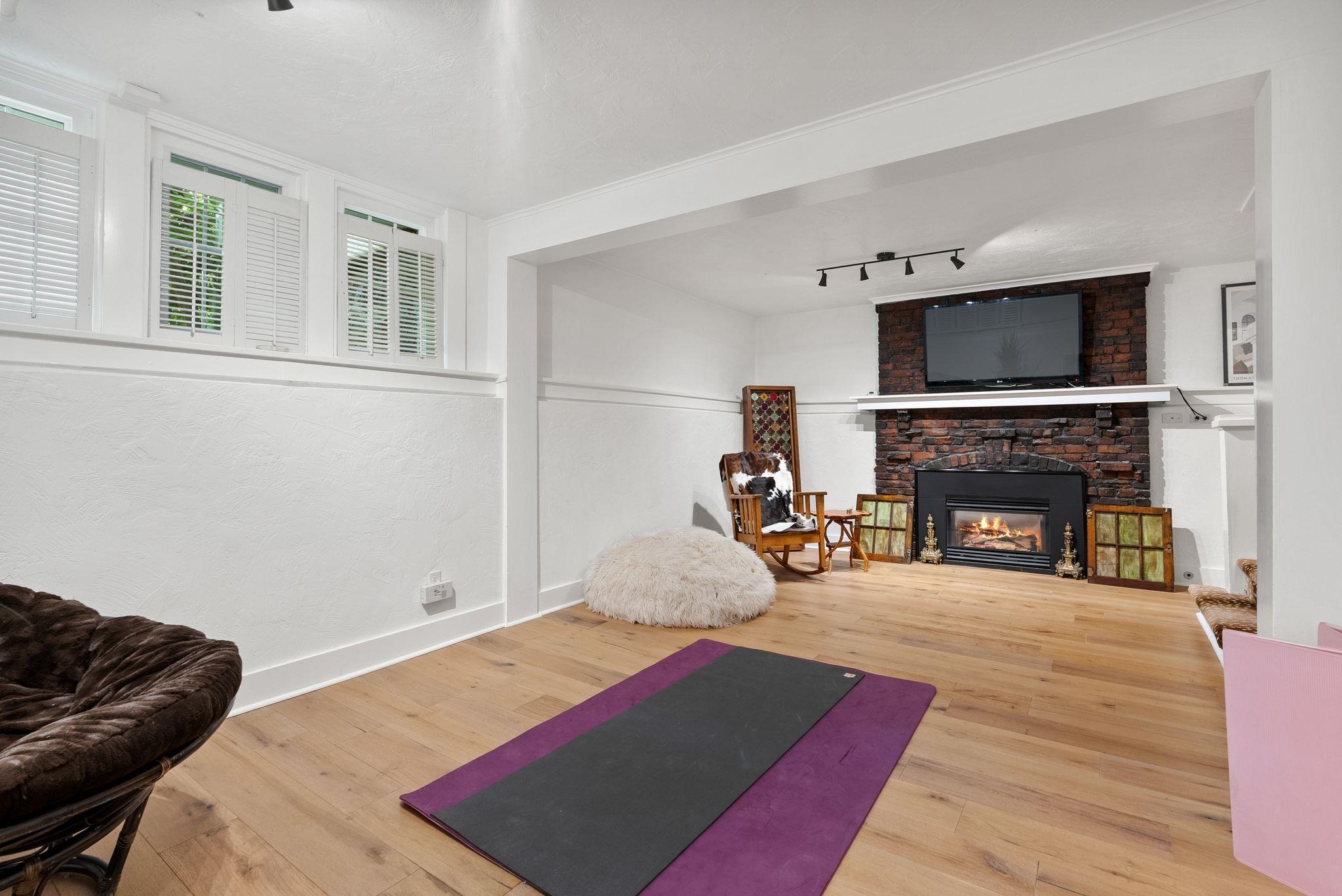 514 W 19th Ave - Photo 38