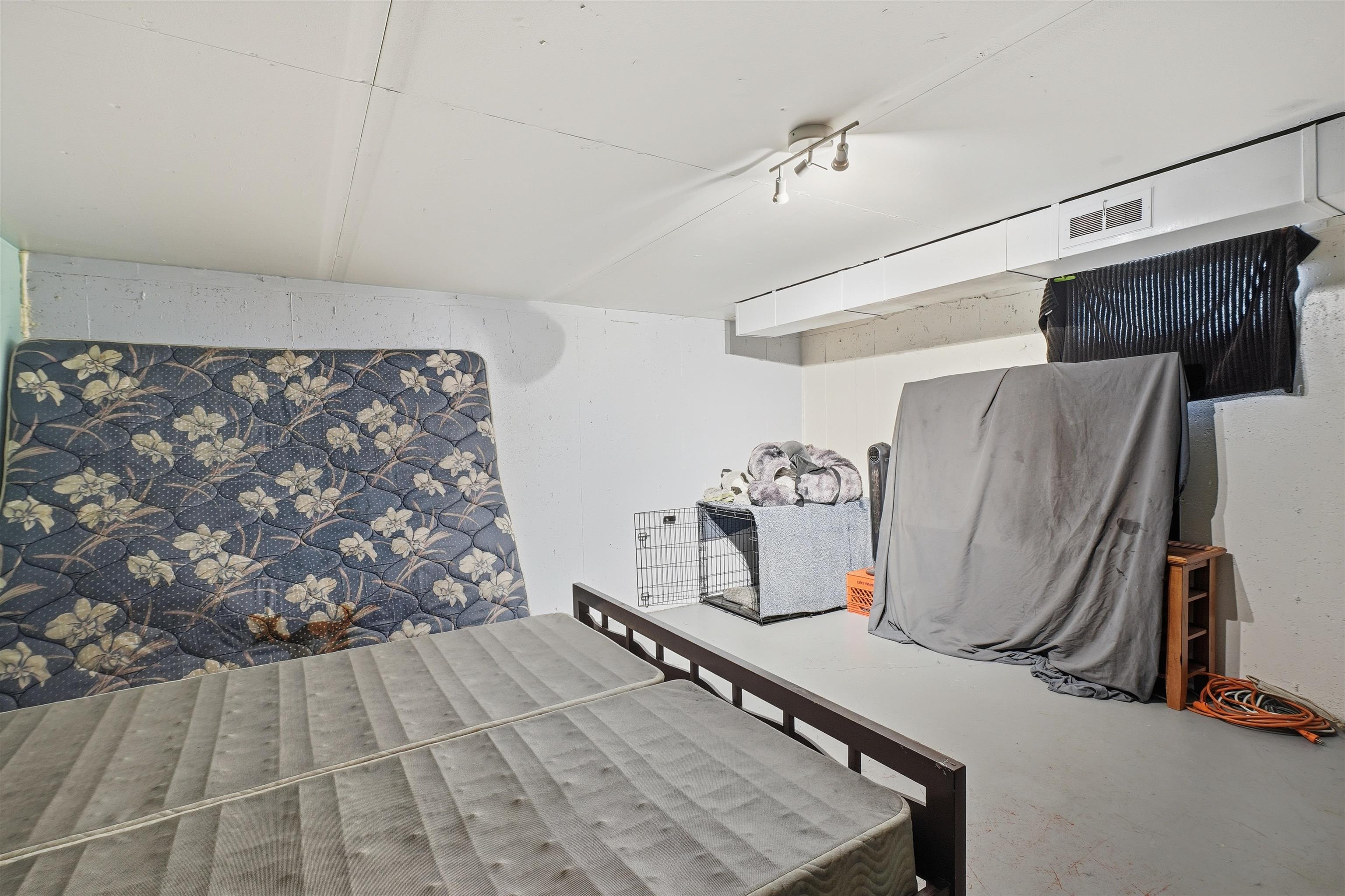 1315 E Bridgeport Ave - Photo 13
