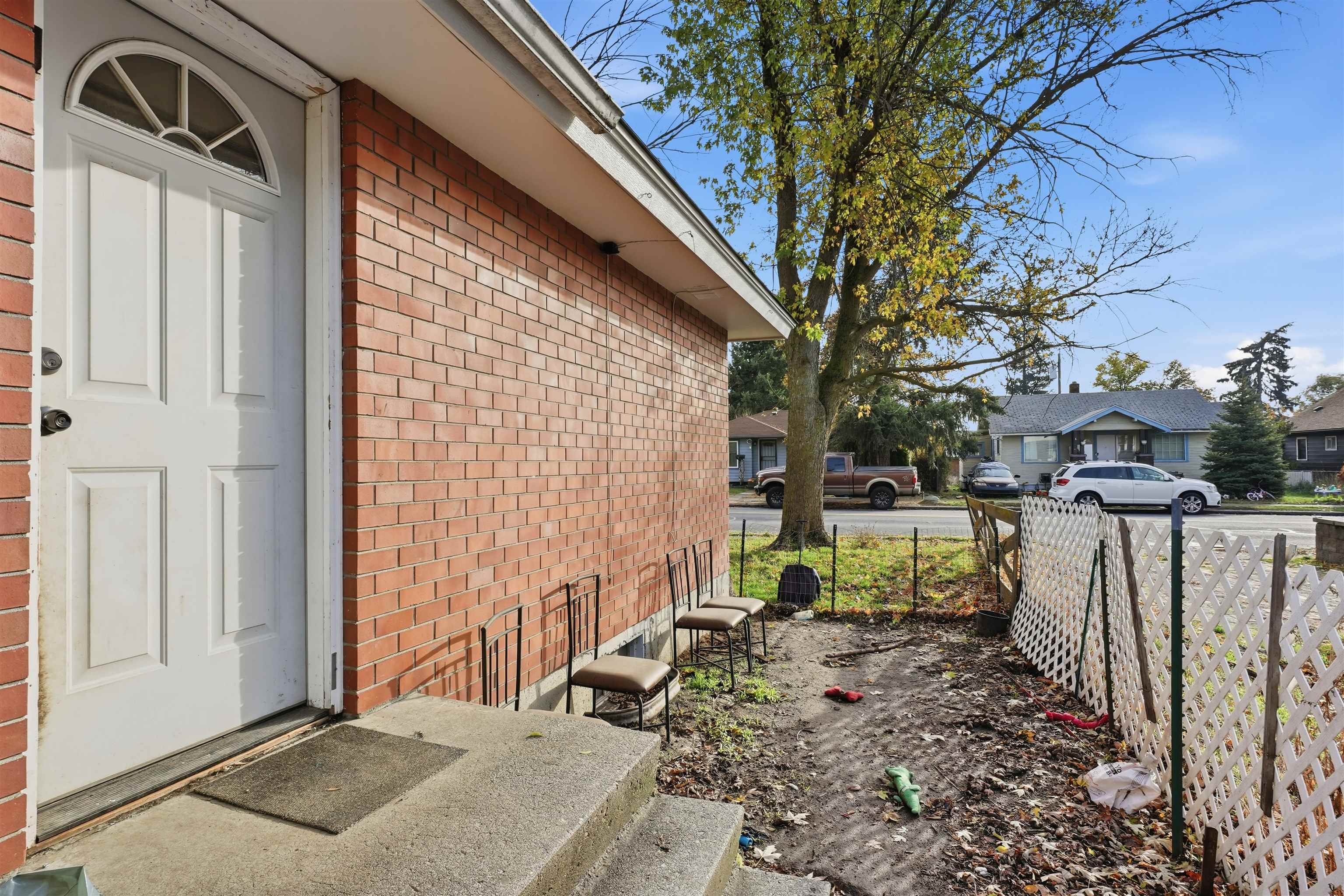 1315 E Bridgeport Ave - Photo 17