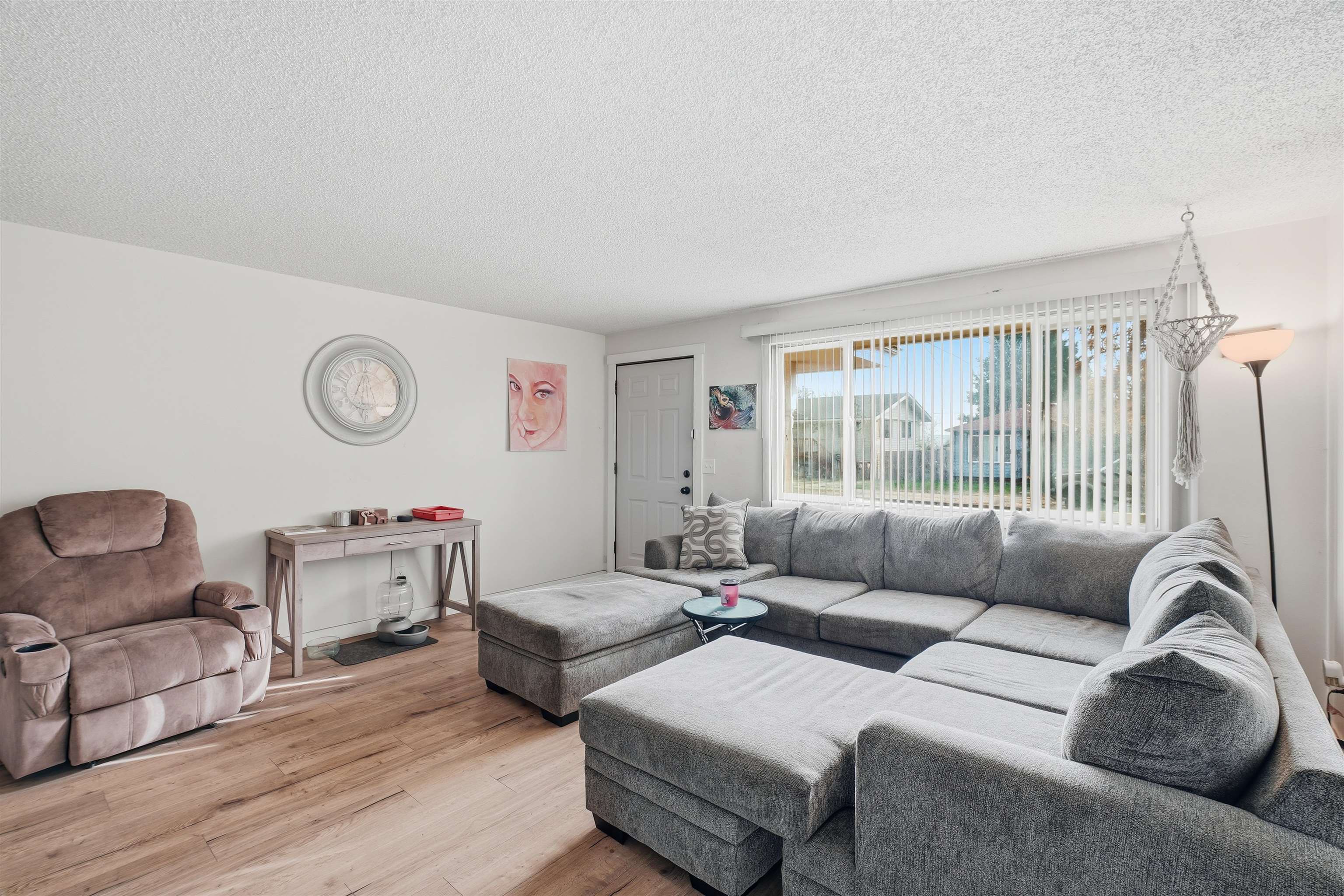 1315 E Bridgeport Ave - Photo 4