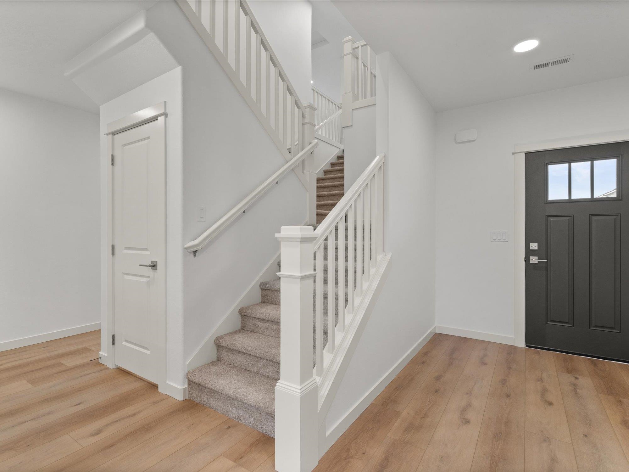 18115 E Barclay Ct - Photo 3