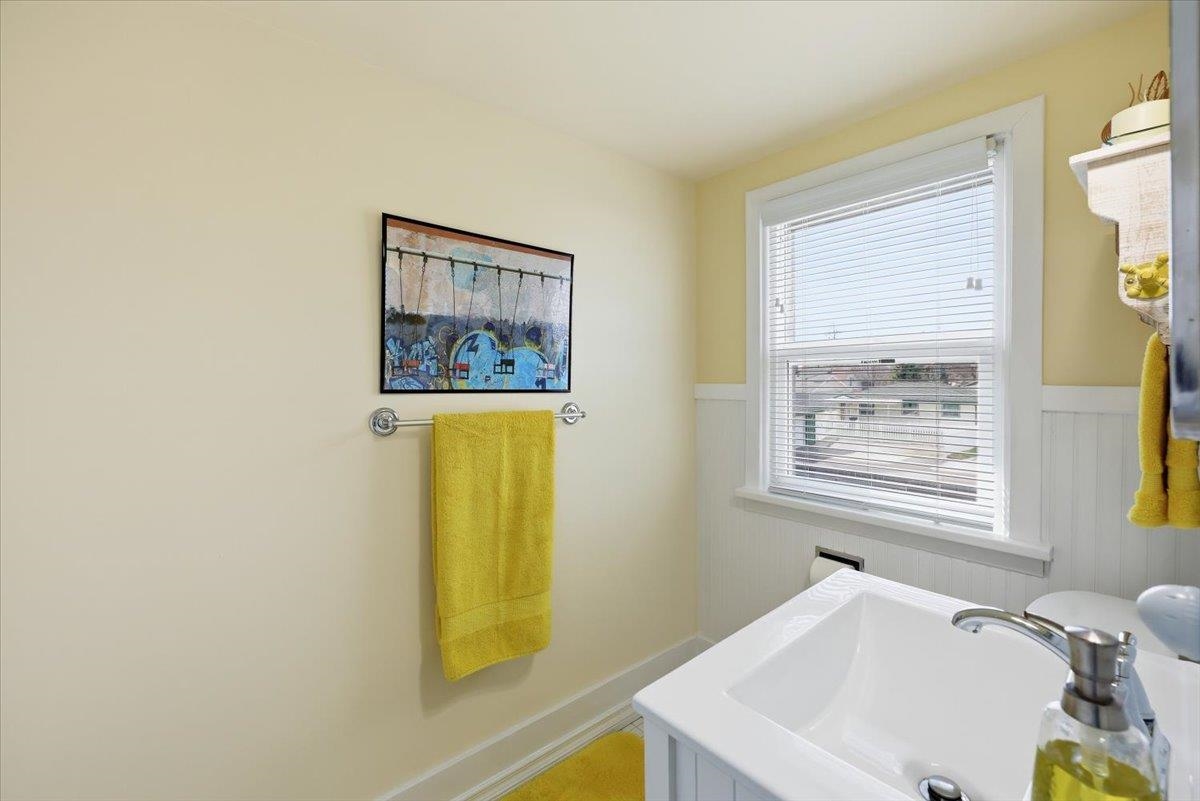 5023 N. HOWARD St - Photo 13