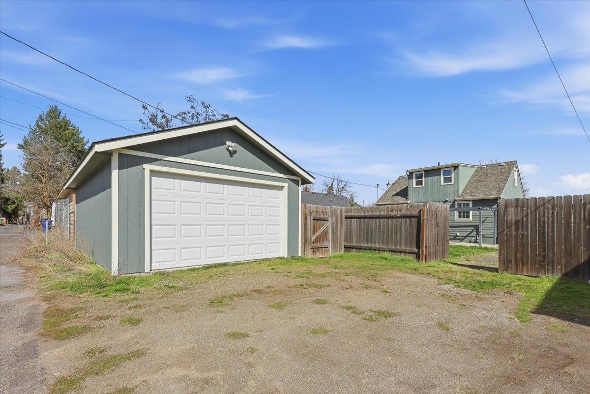 5023 N. HOWARD St - Photo 23