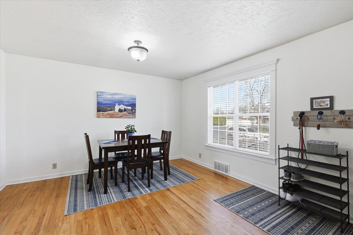 5023 N. HOWARD St - Photo 4
