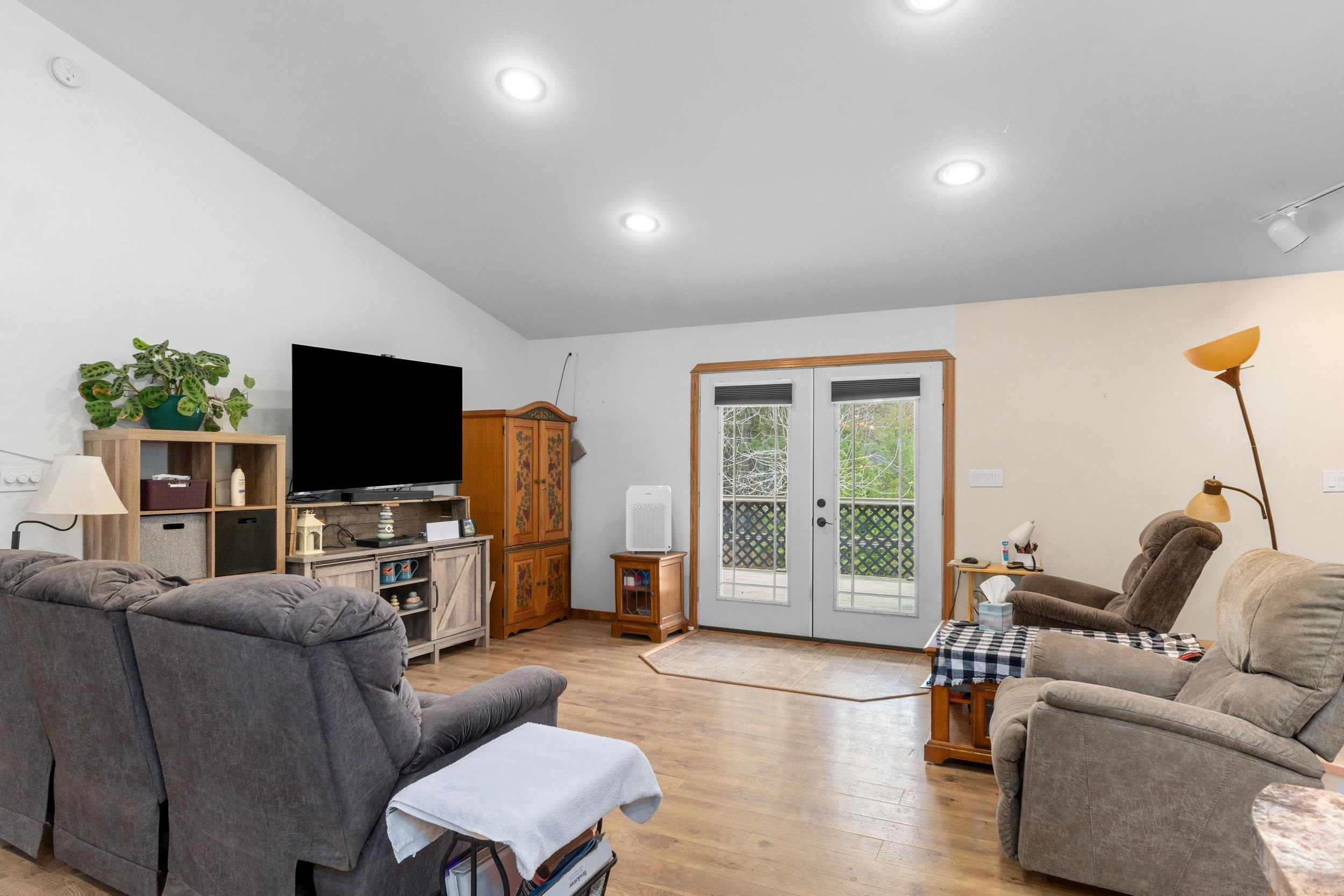 1527 Pingston Creek Rd - Photo 14