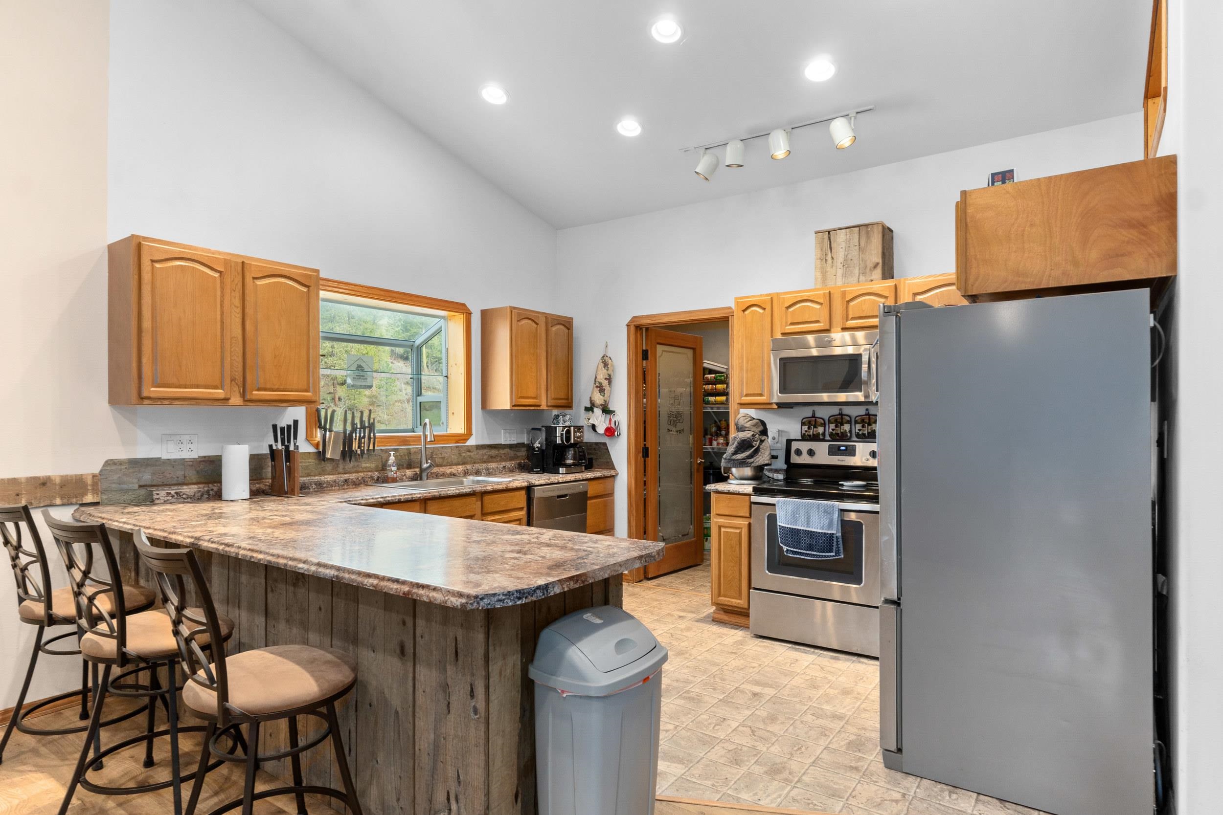 1527 Pingston Creek Rd - Photo 16