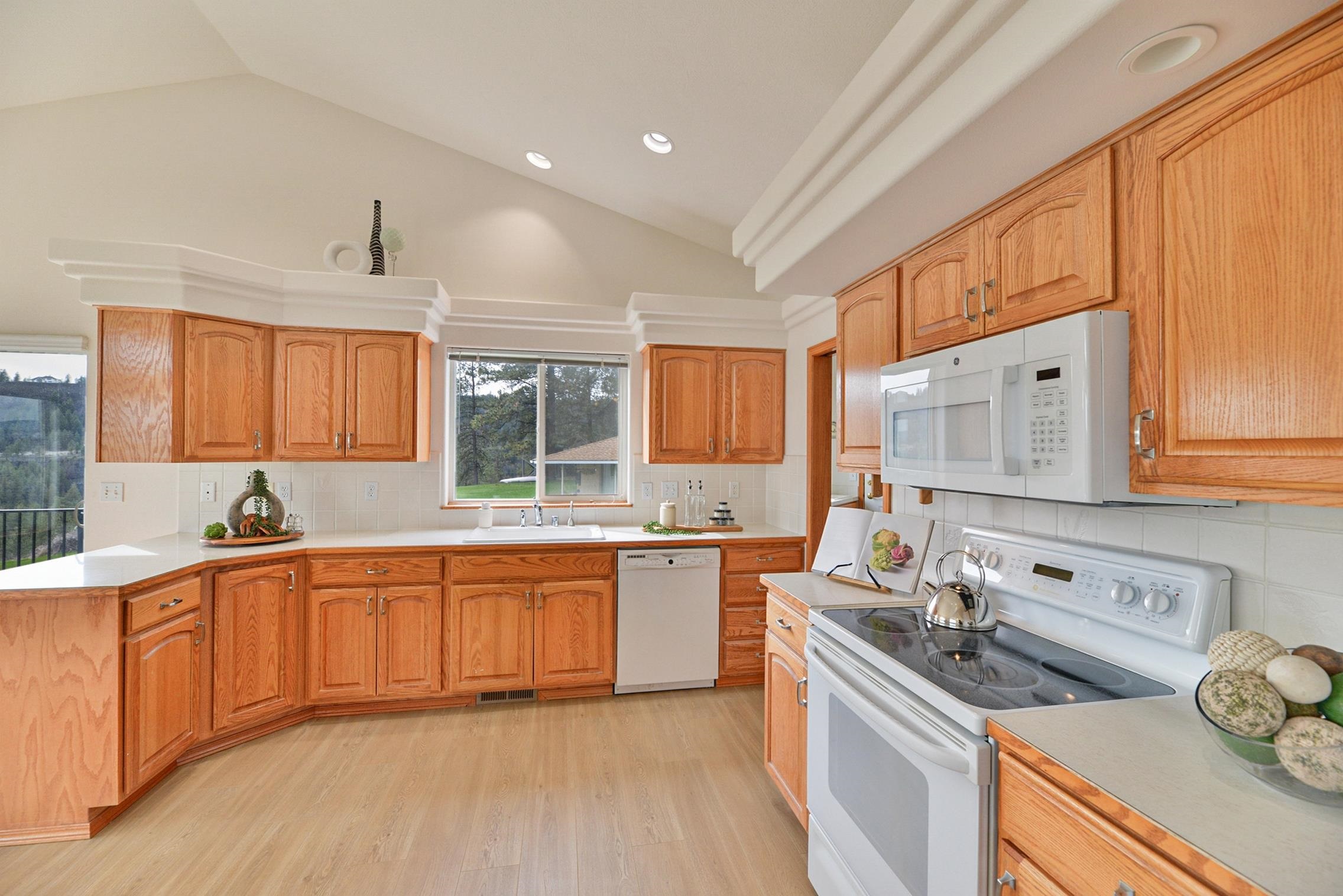 5531 W Northwest Blvd - Photo 5