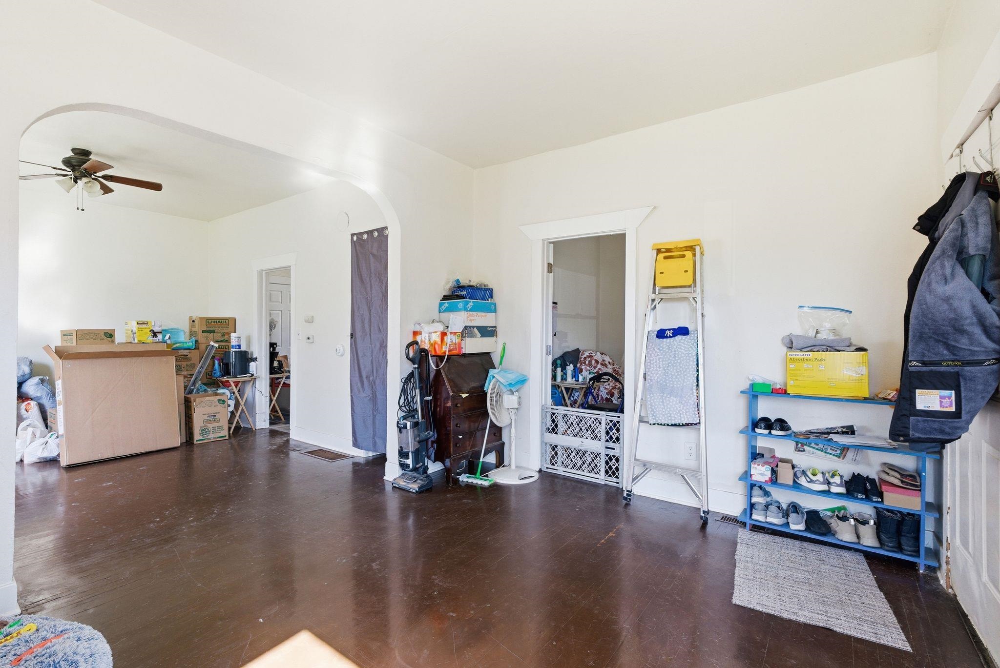 1919 E 4th Ave - Photo 4