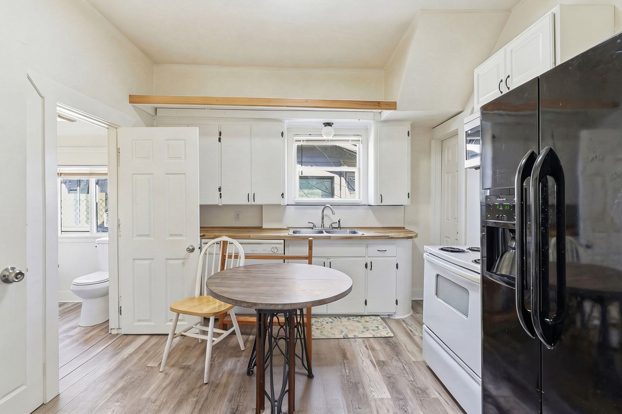 1919 E 4th Ave - Photo 5