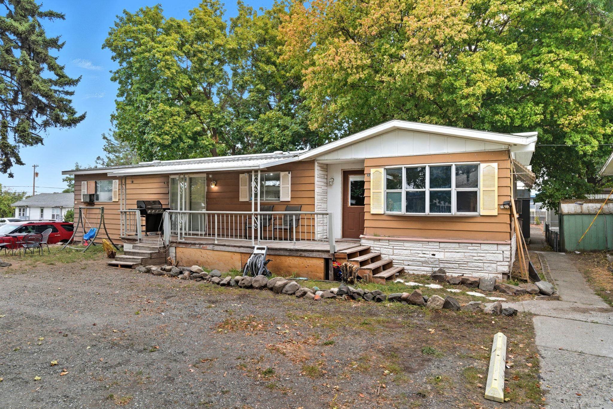 12823 W 13th Ave - Photo 1