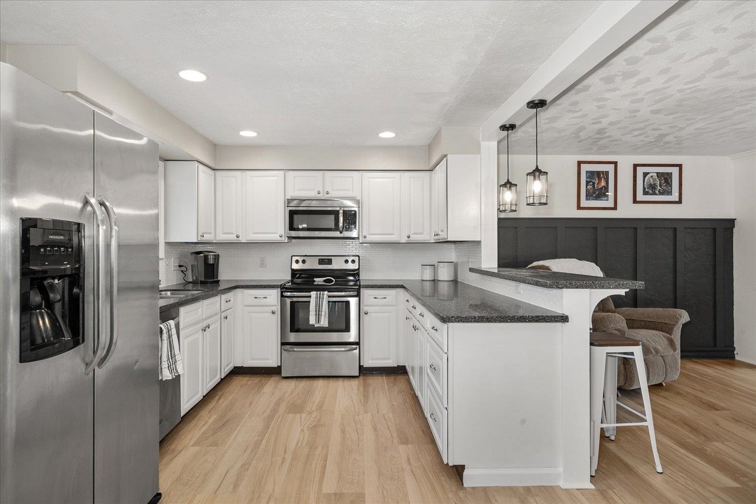 320 W Chatham Ct - Photo 11