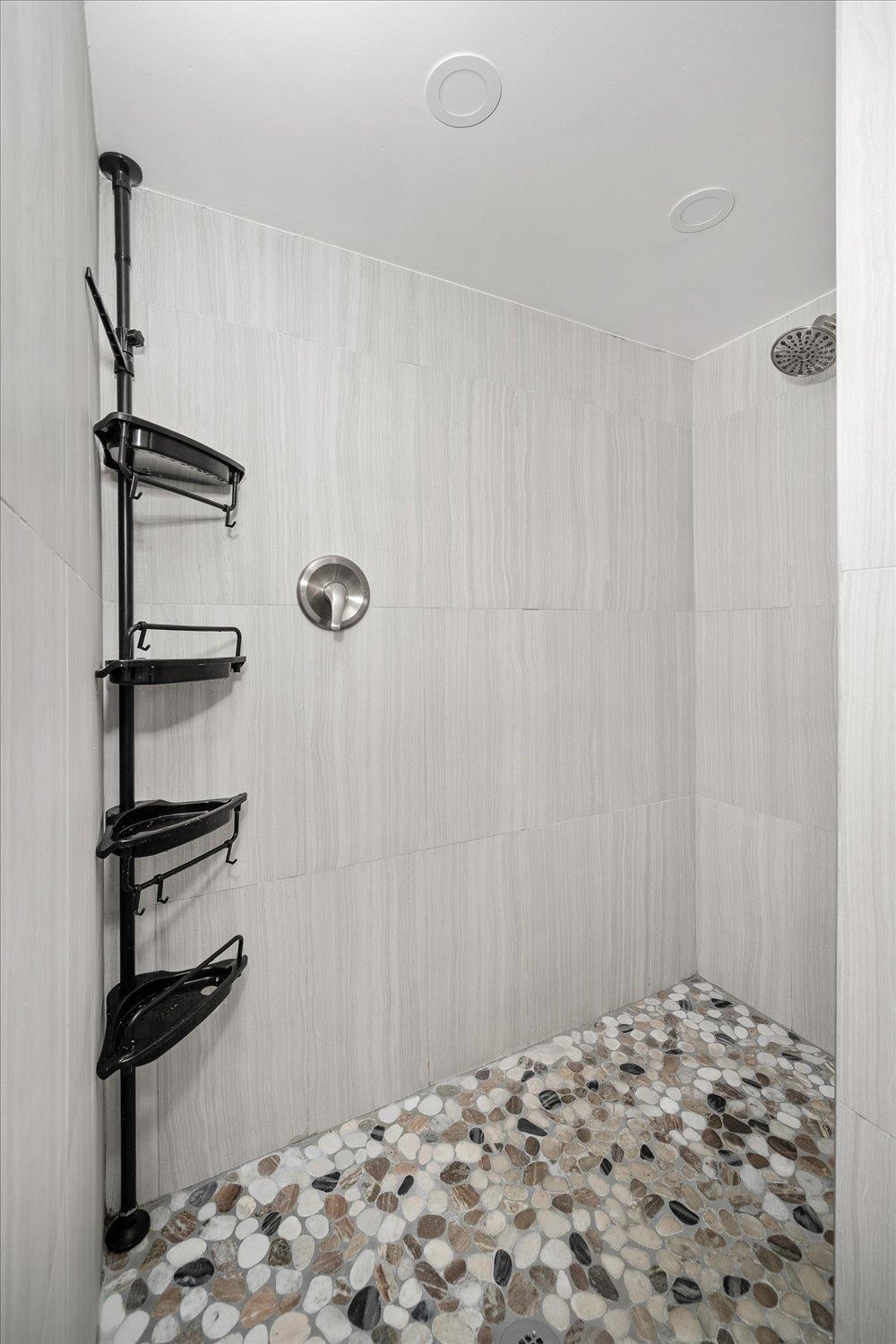 320 W Chatham Ct - Photo 29