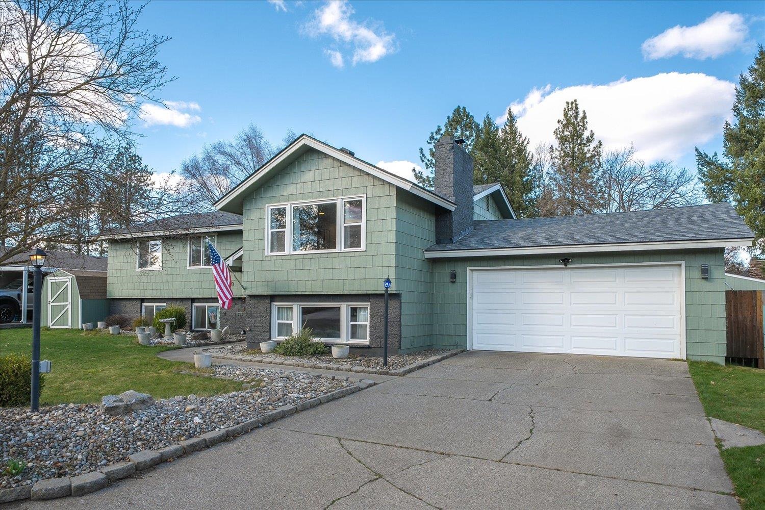 320 W Chatham Ct - Photo 4
