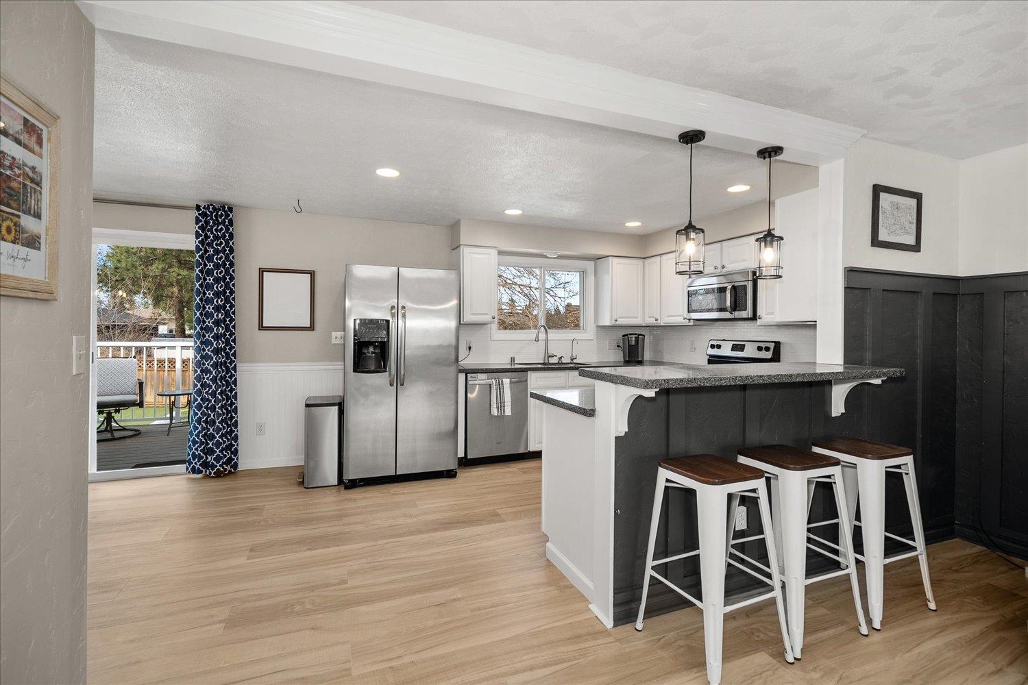320 W Chatham Ct - Photo 10