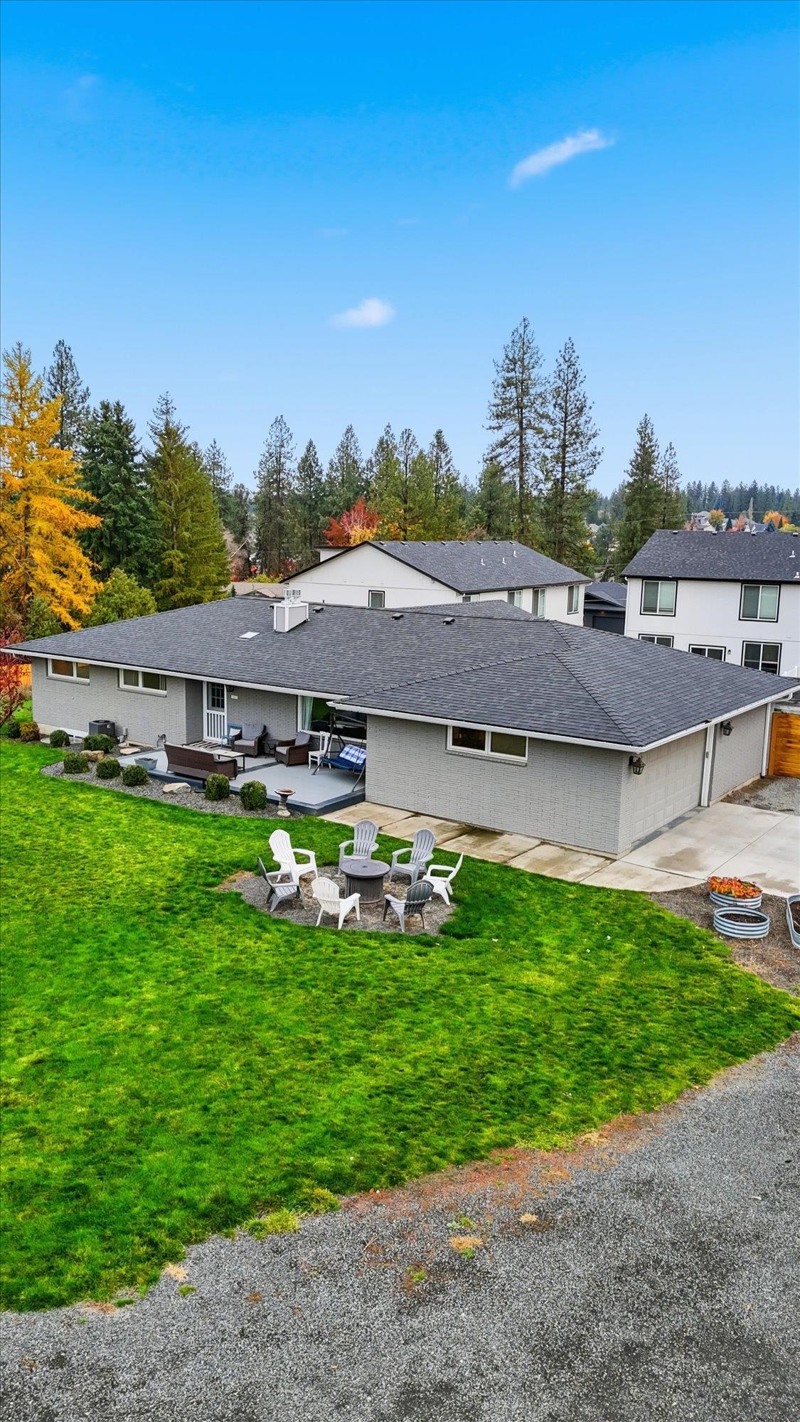 1007 E Farwell Rd - Photo 46